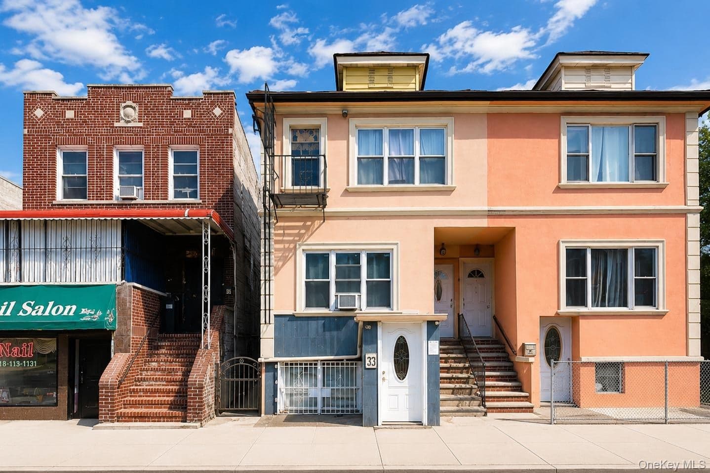 33 Avenue U, Brooklyn