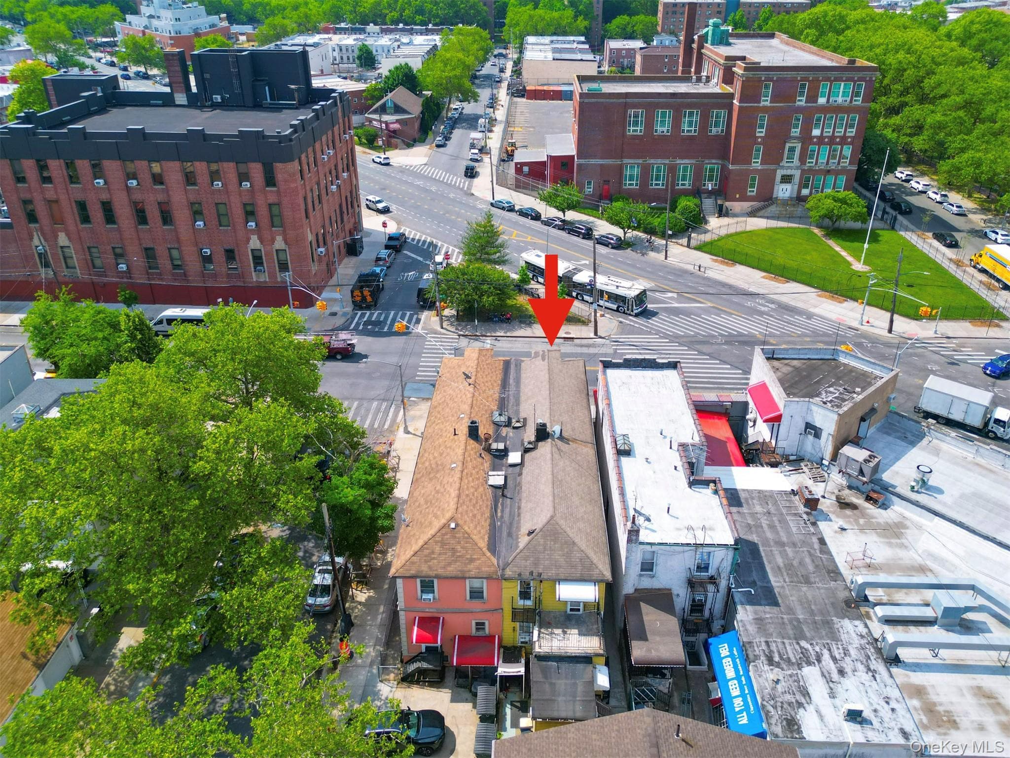 33 Avenue U thumbnail 4