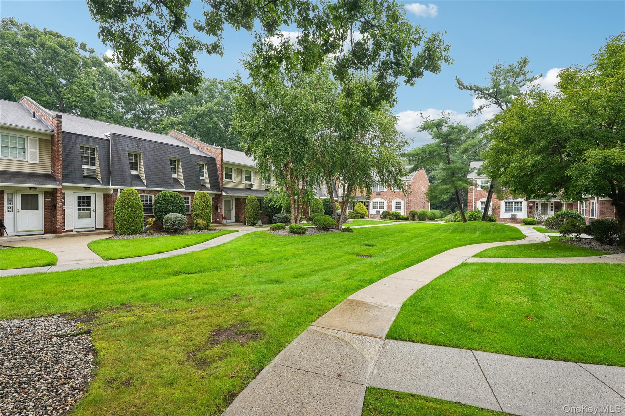 192 Doxbury Lane thumbnail 26