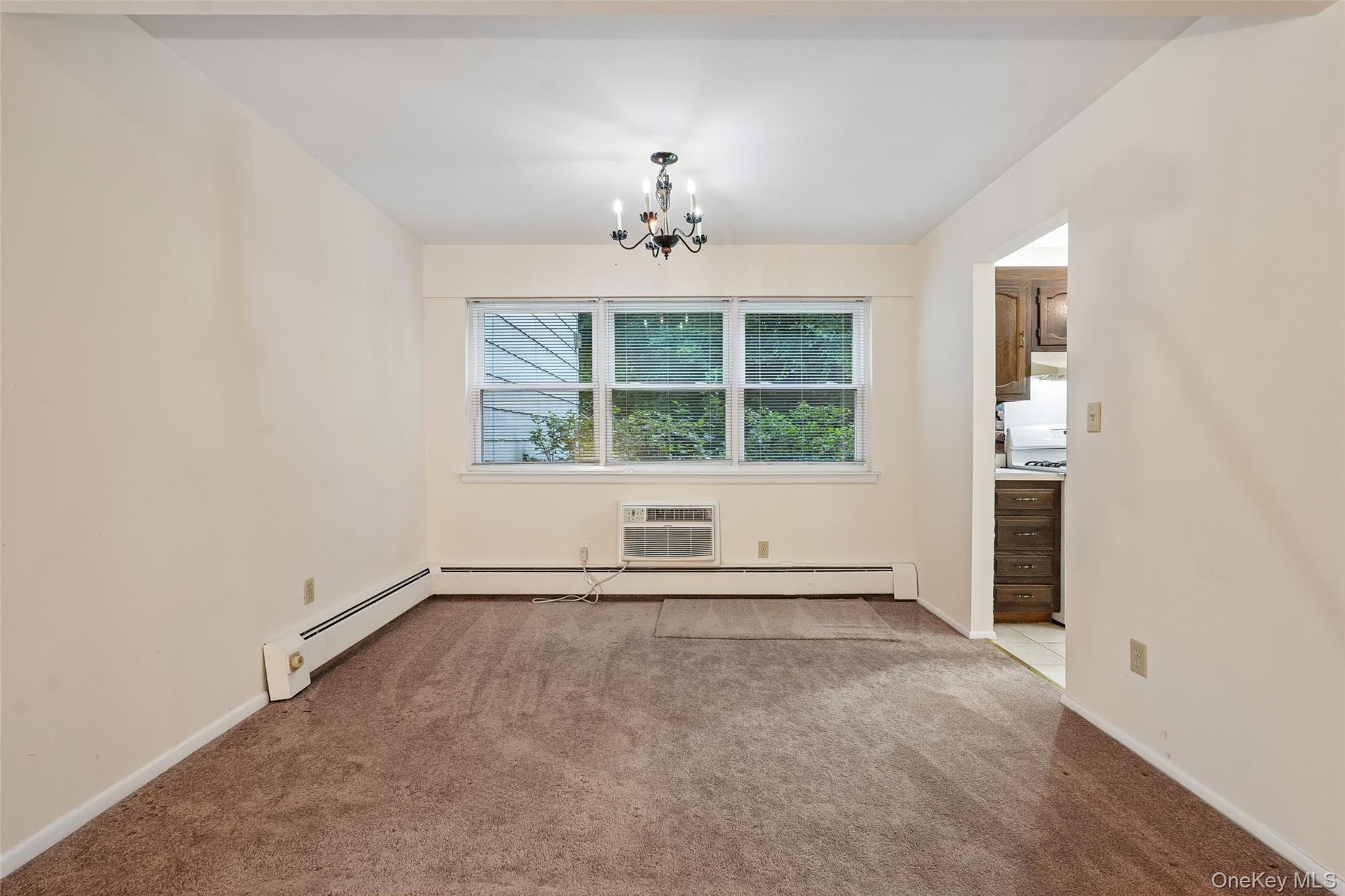 192 Doxbury Lane thumbnail 6