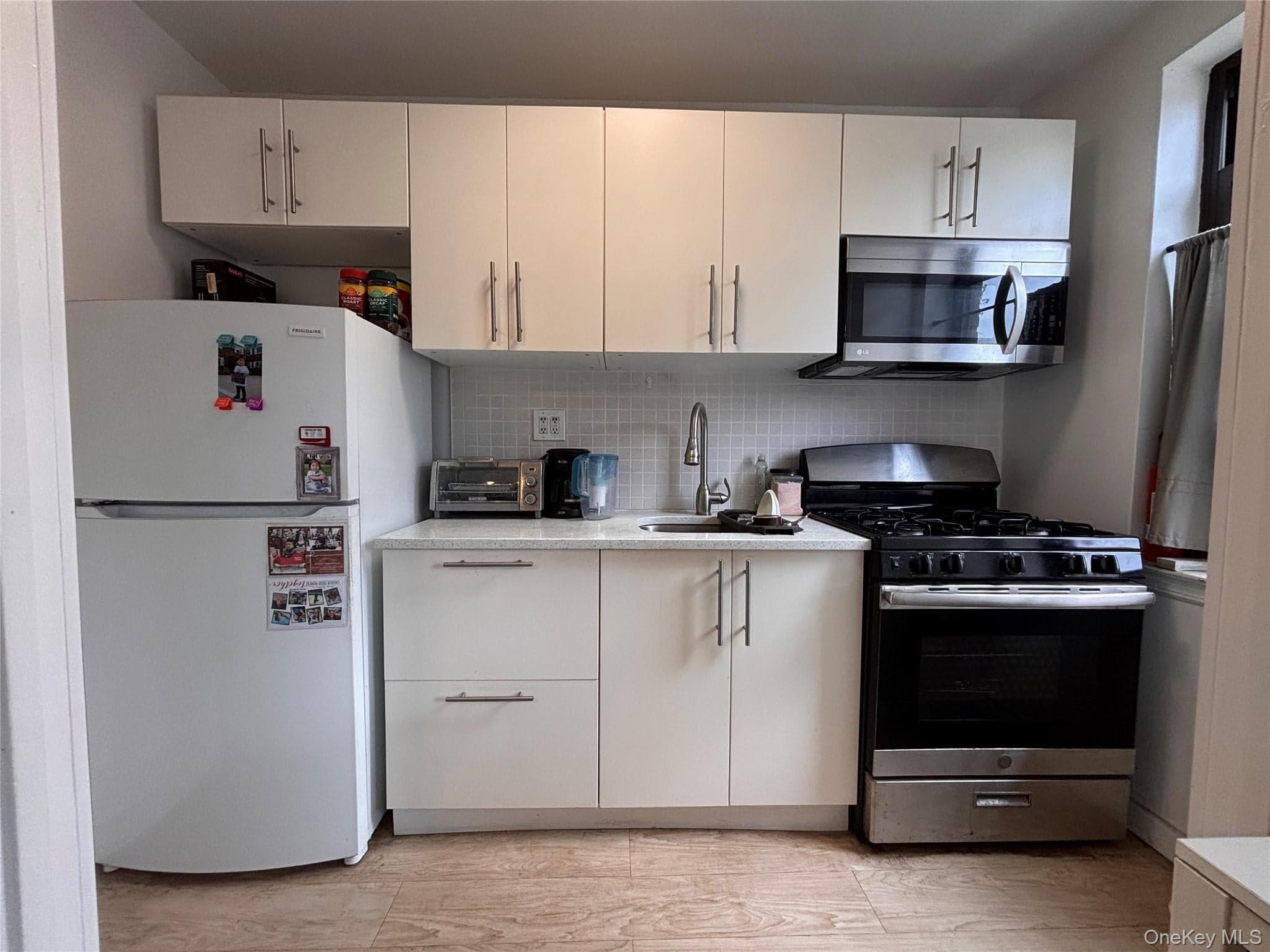 215-37 48th Ave Unit: 2B thumbnail 7