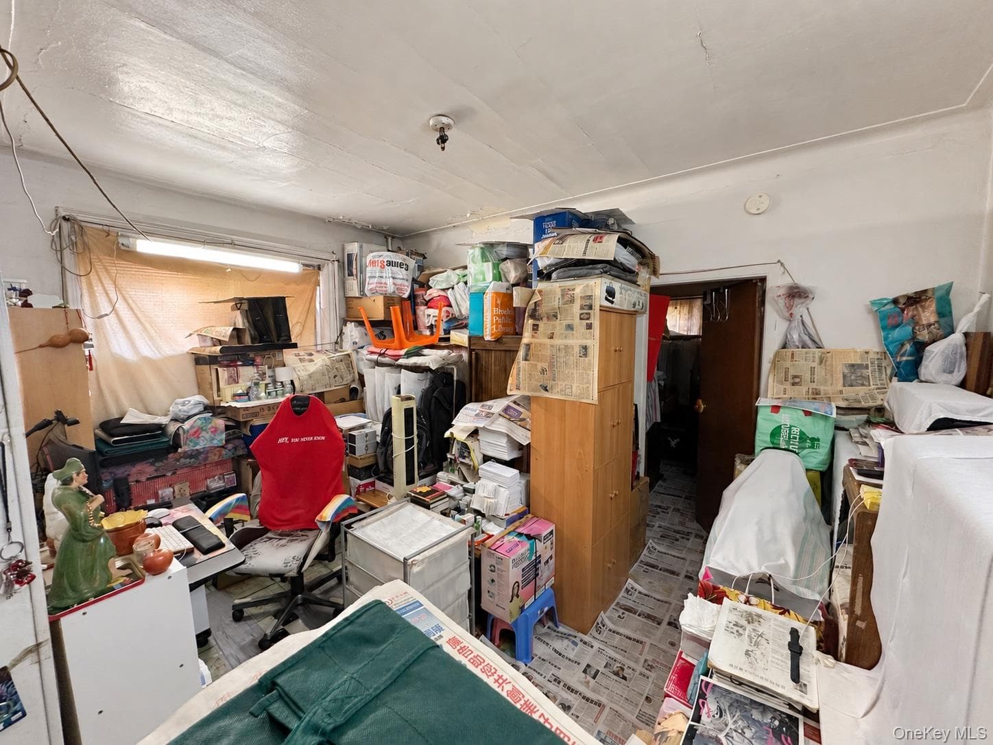 2137 E 14th Street thumbnail 6