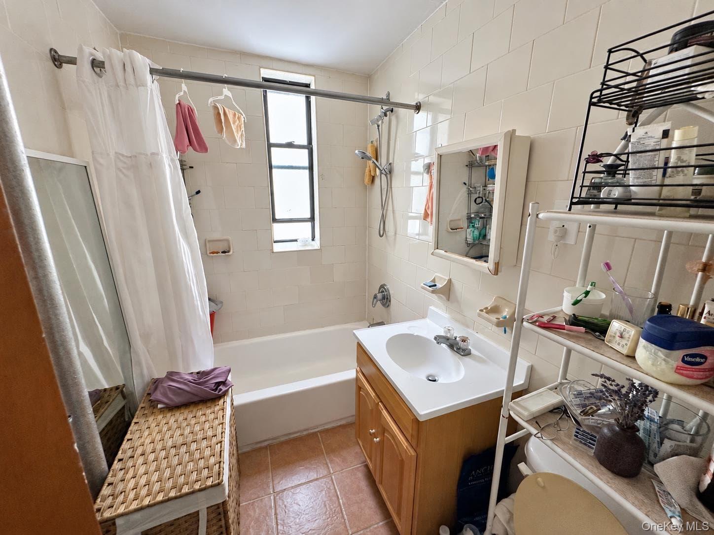 2137 E 14th Street thumbnail 17