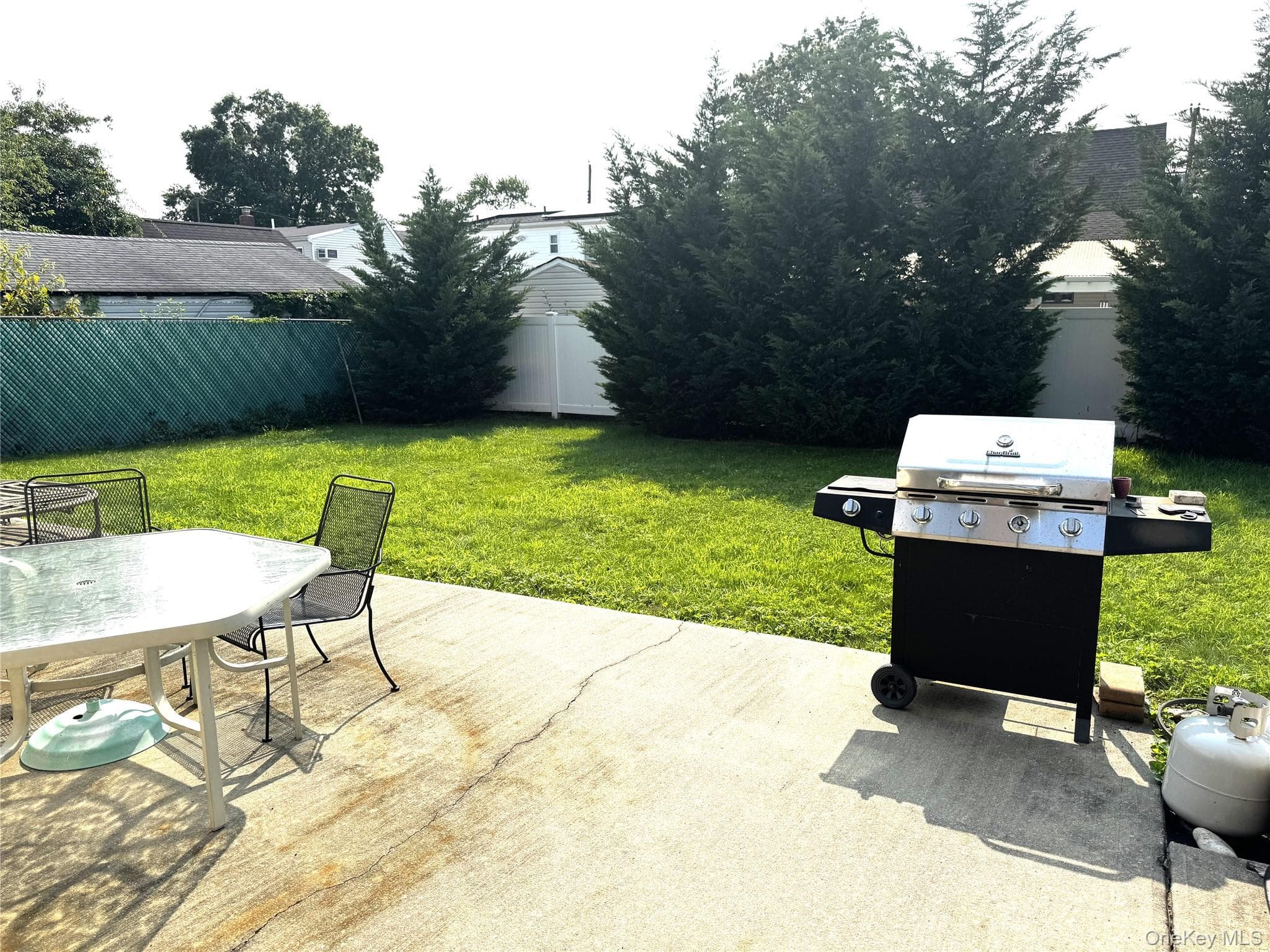 2312 Maple Street thumbnail 18