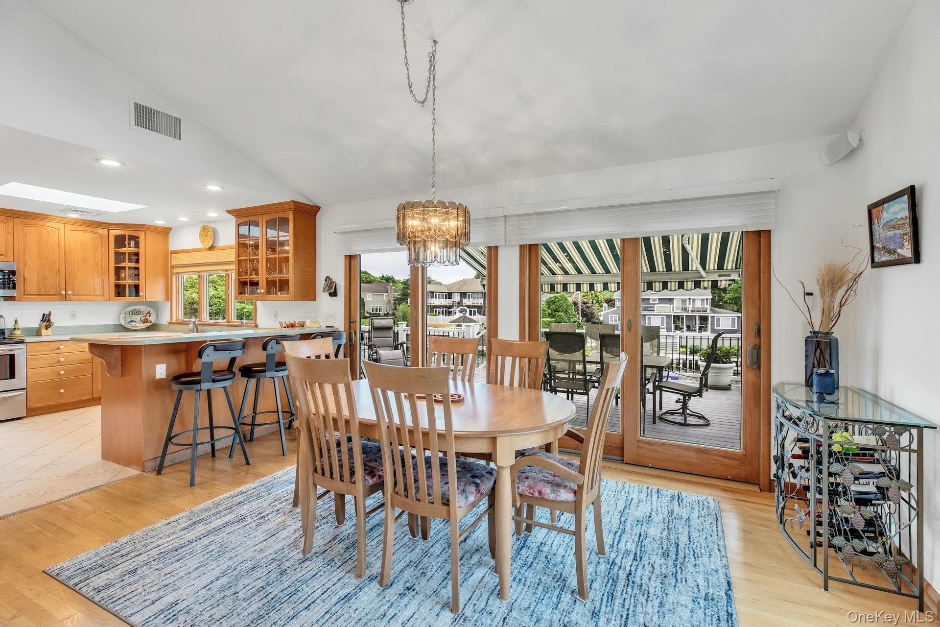 6 Mill Pond Road thumbnail 16