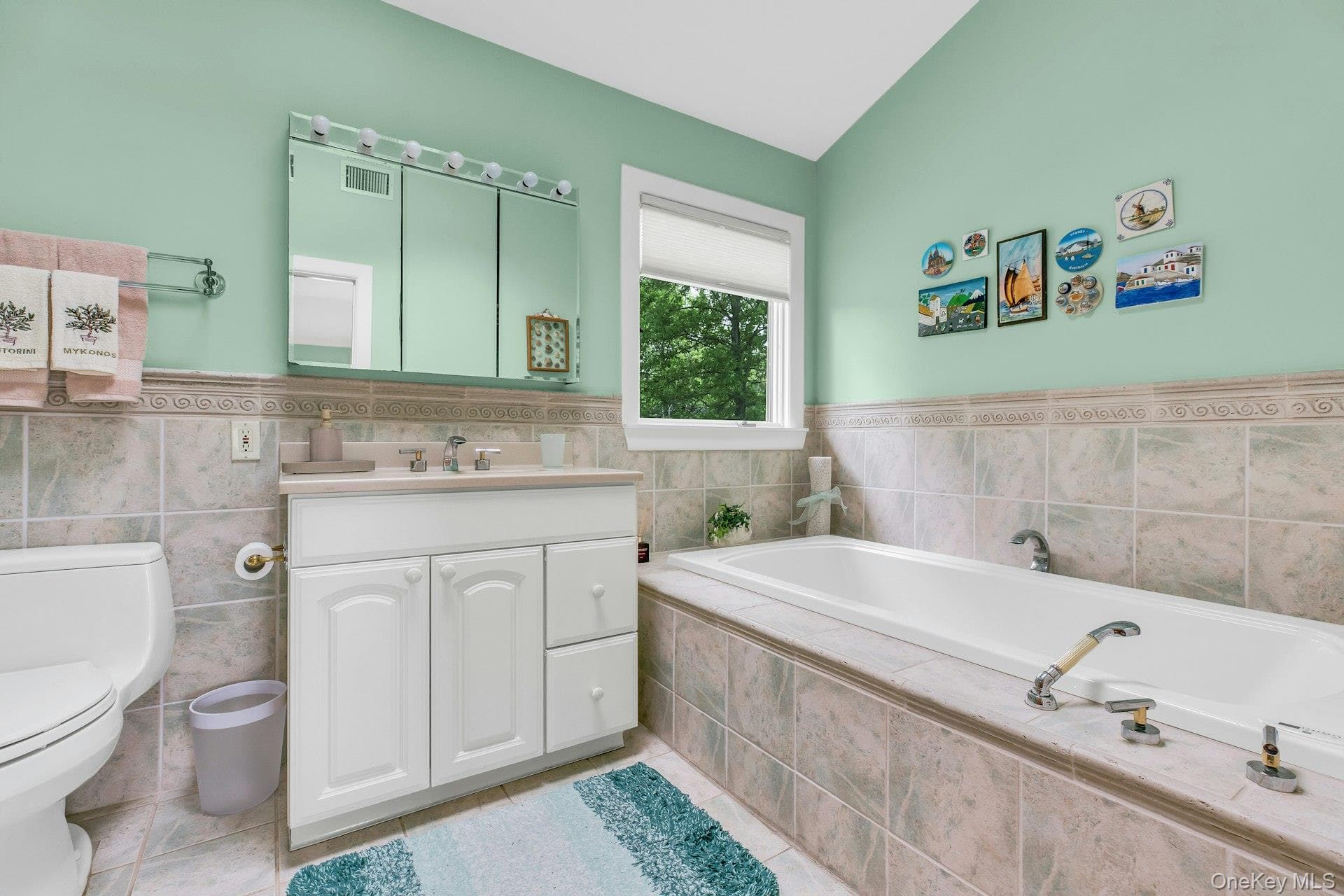 6 Mill Pond Road thumbnail 24