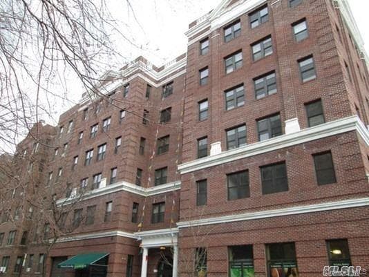8401 37th Avenue Unit: 306 thumbnail 2