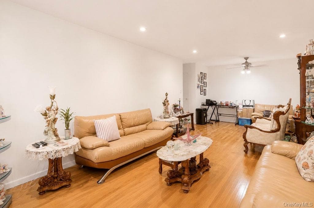 180 Van Cortlandt Park Unit: 3F, Bronx