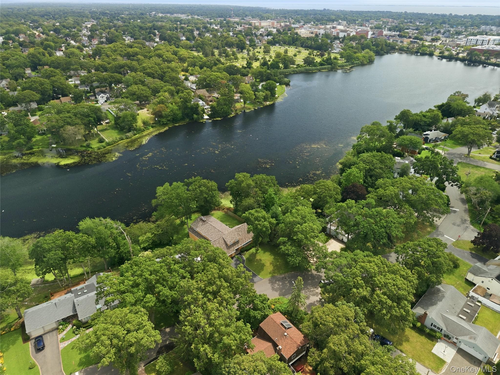 107 Lake Shore Drive thumbnail 41