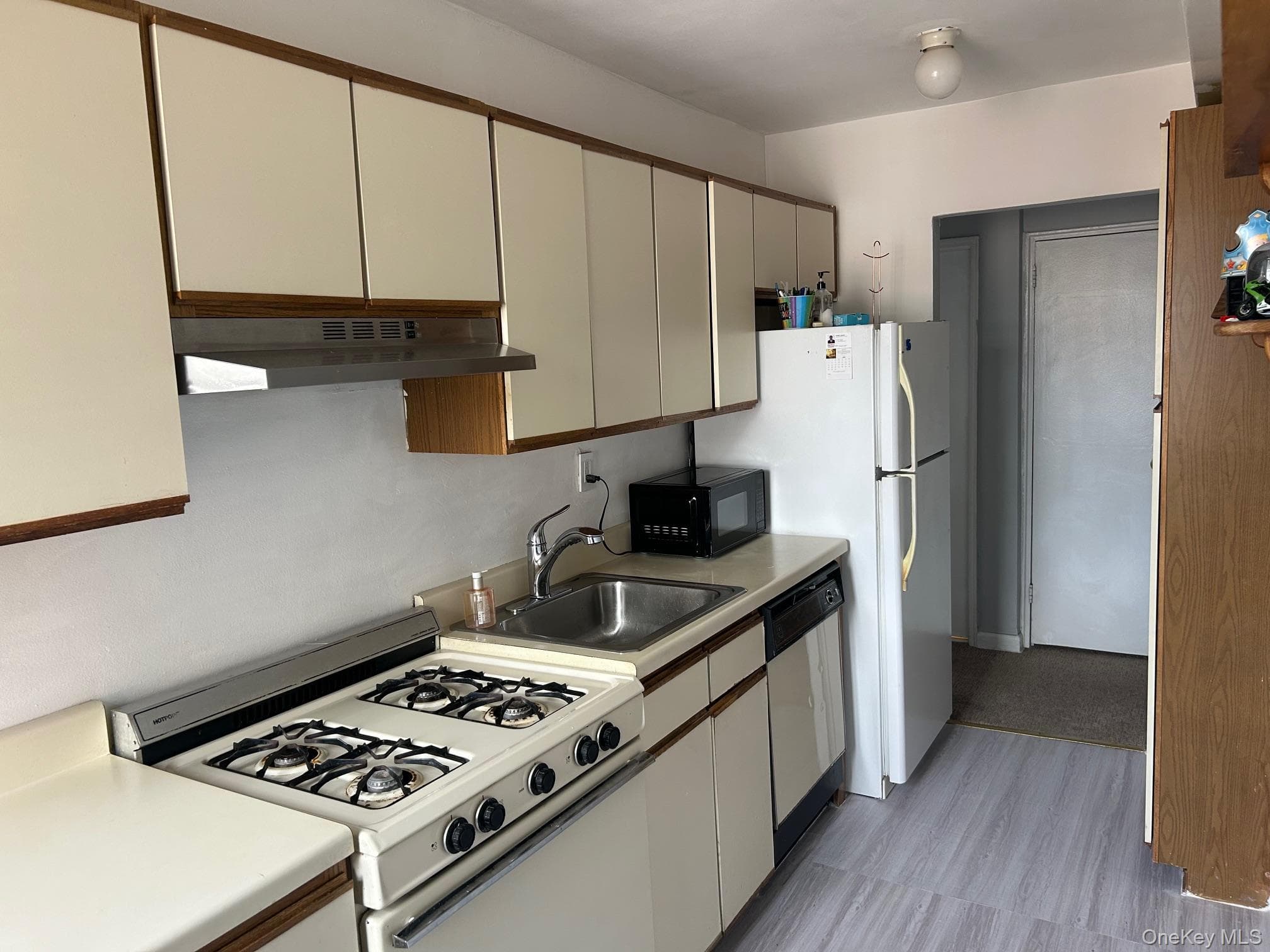 4 Sadore Lane Unit: 7M thumbnail 9