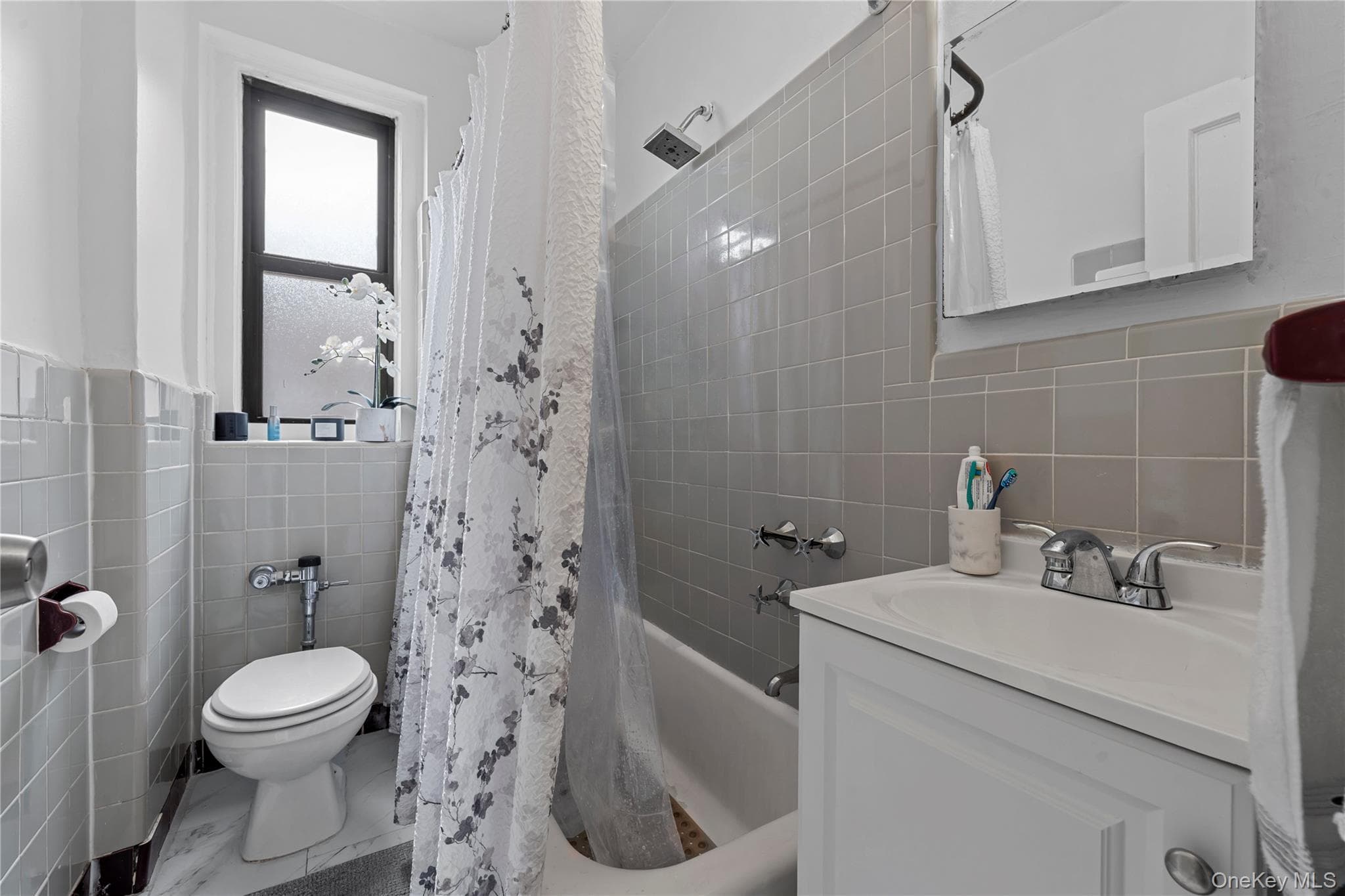 3245 Perry Avenue Unit: 6F thumbnail 12