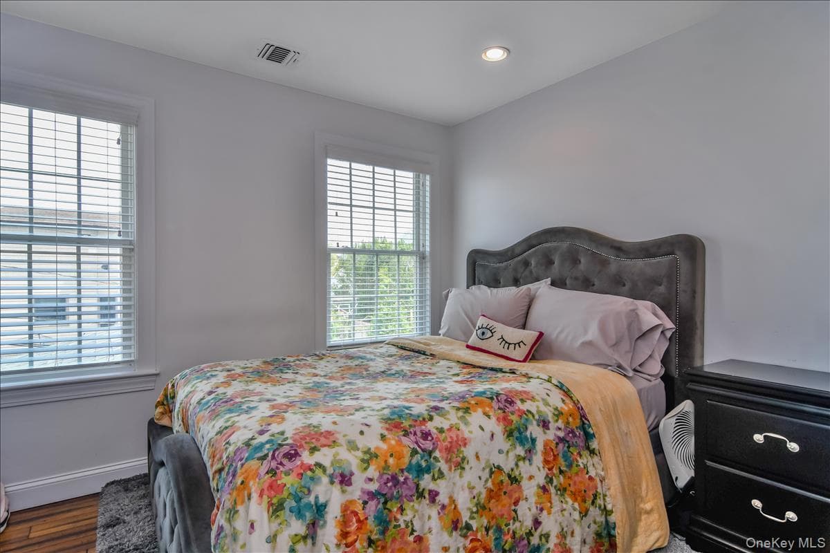 954 Glenridge Avenue thumbnail 16