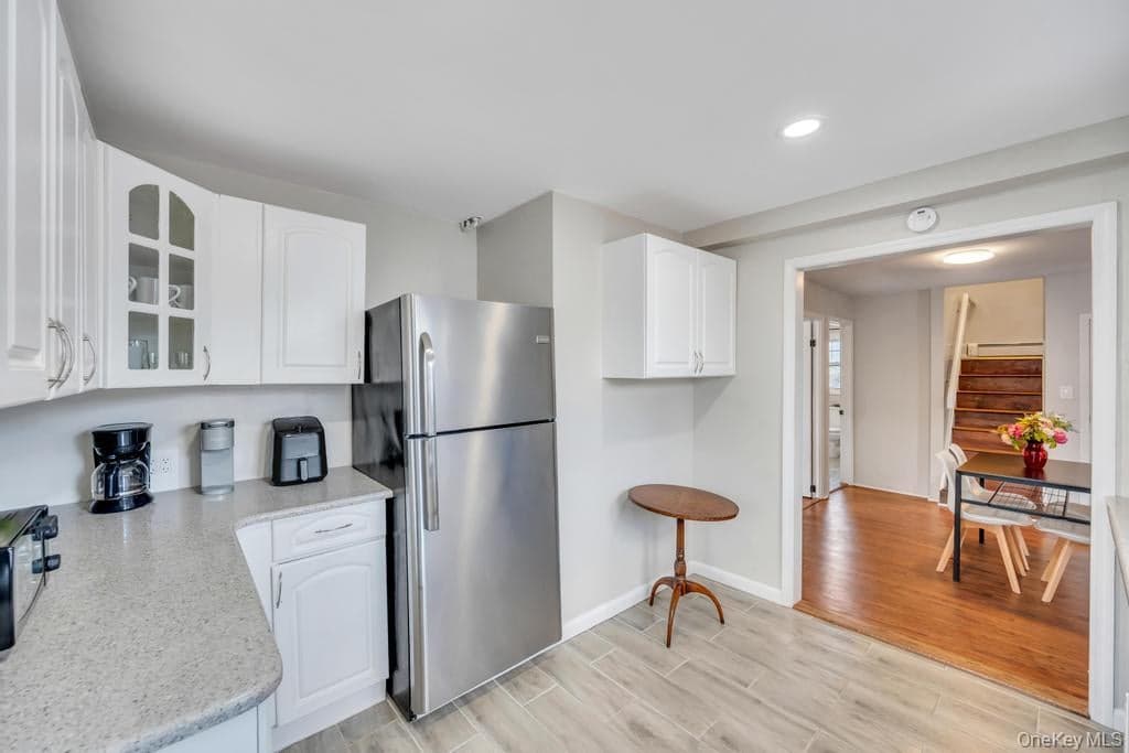 64 West Avenue thumbnail 17