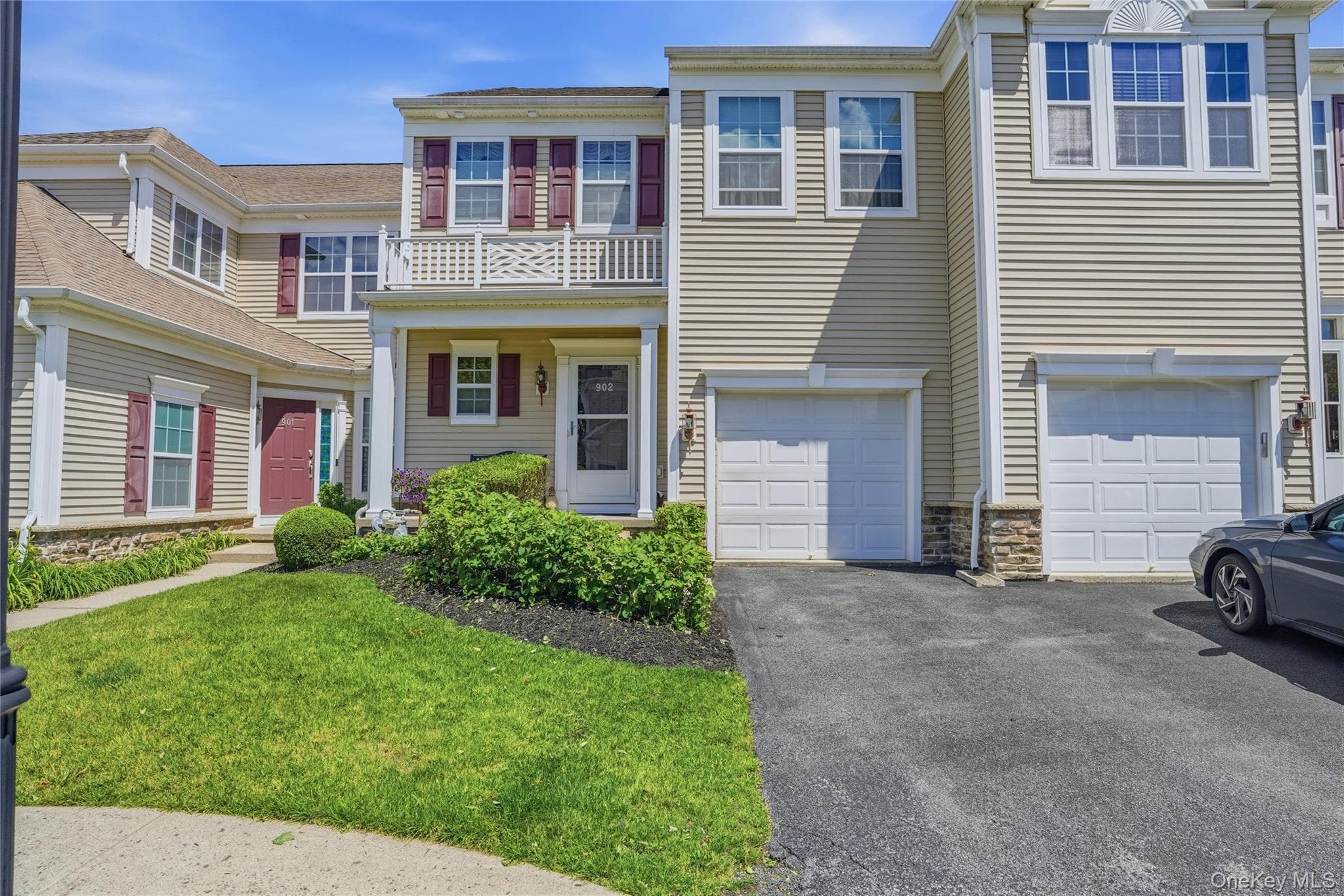 6 Bainbridge Place Unit: 902, Newburgh