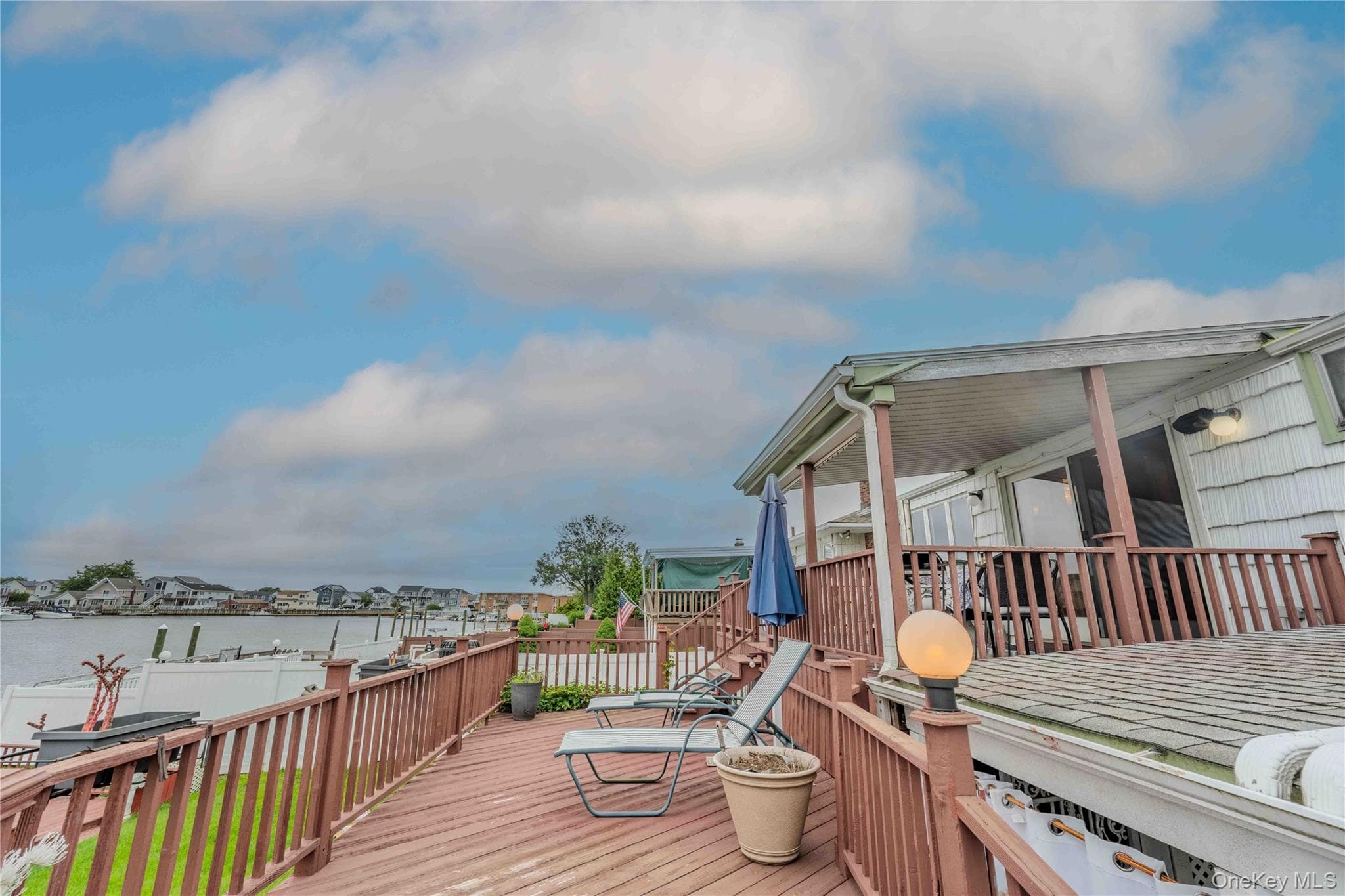 3232 Ocean Harbor Drive thumbnail 17