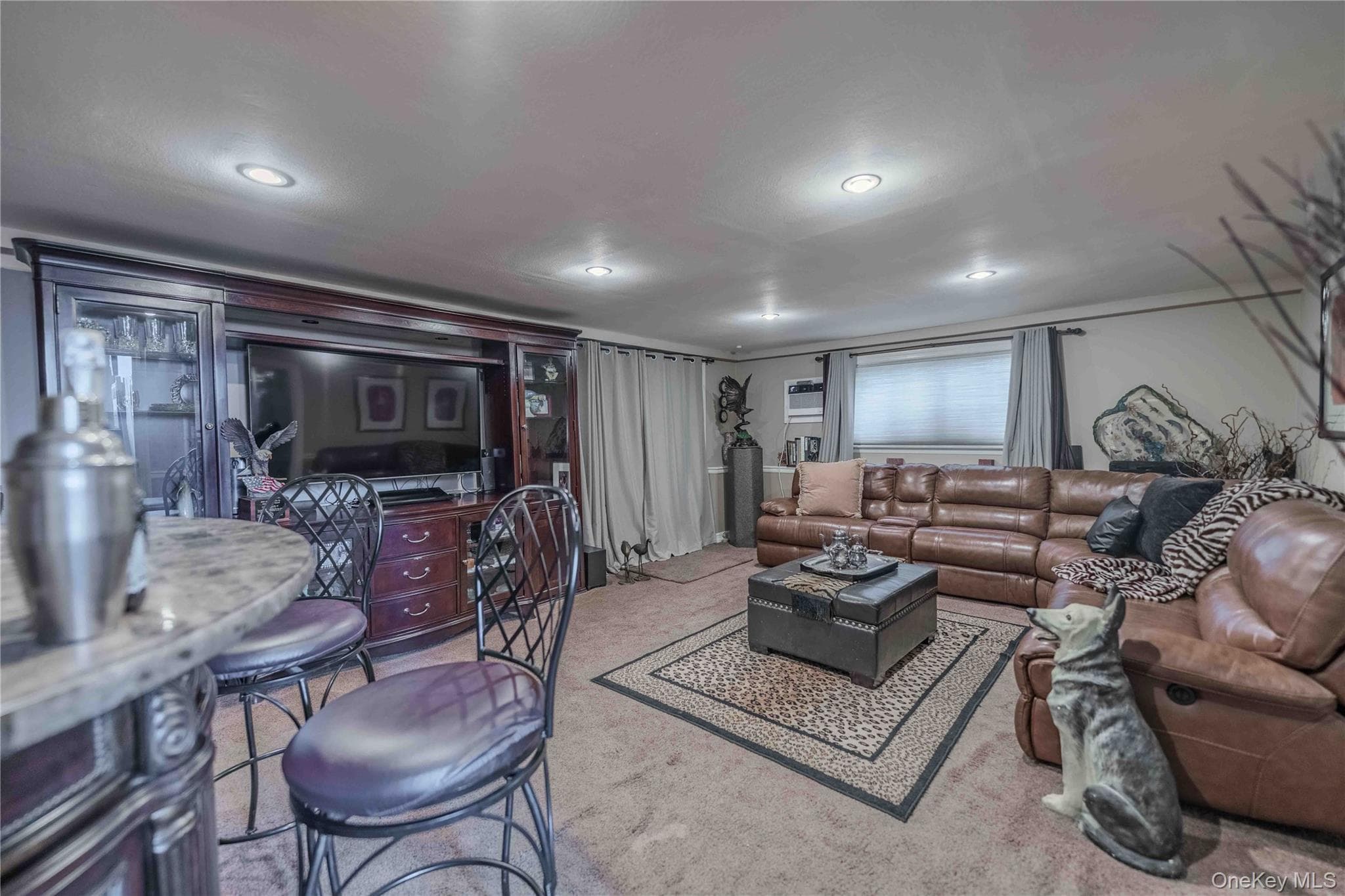 3232 Ocean Harbor Drive thumbnail 9