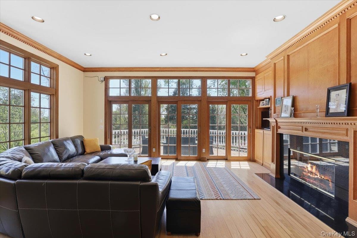 3 Israel Townsend Hill CT thumbnail 16