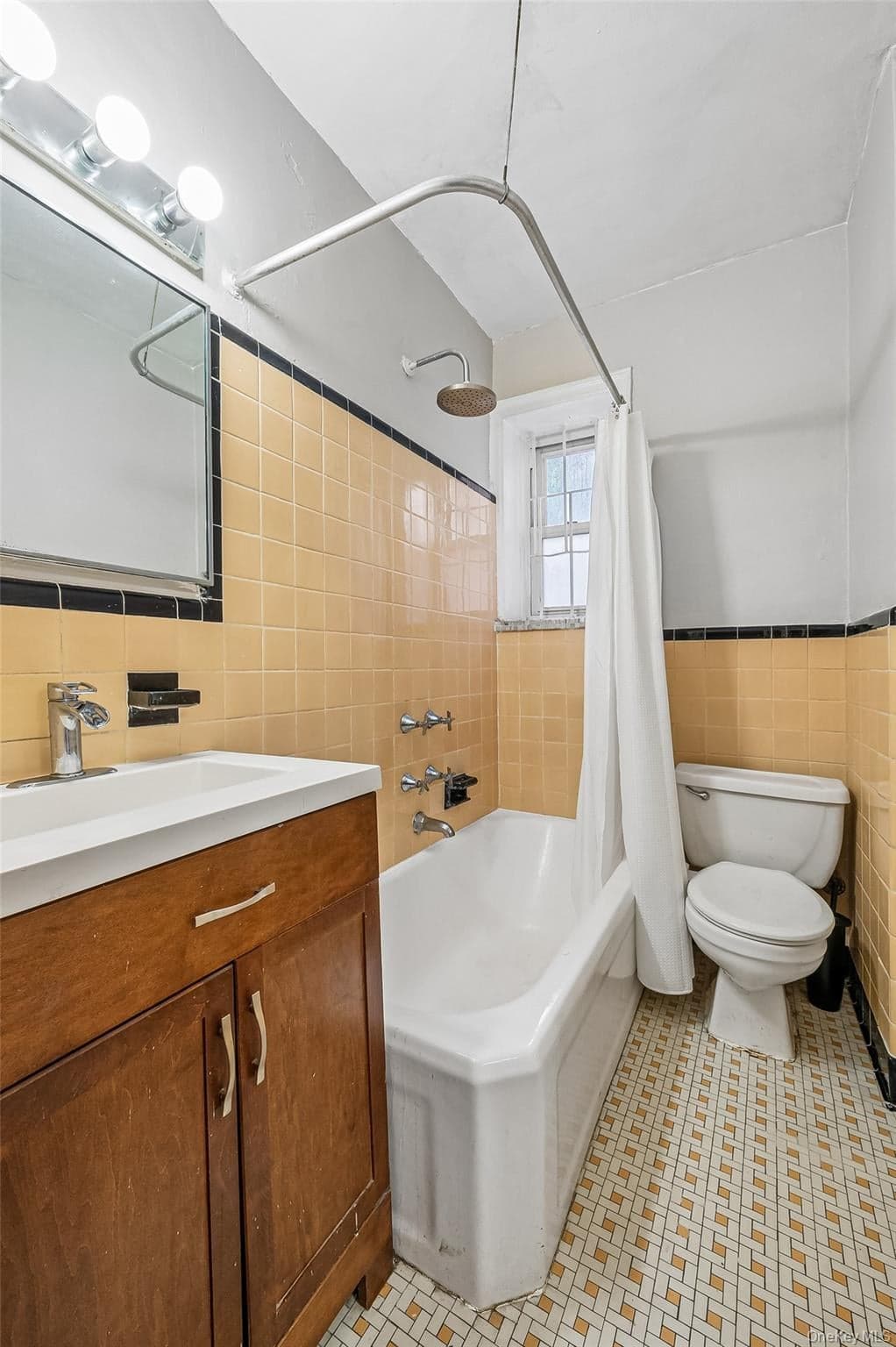 48-42 44th Street Unit: 4J thumbnail 8