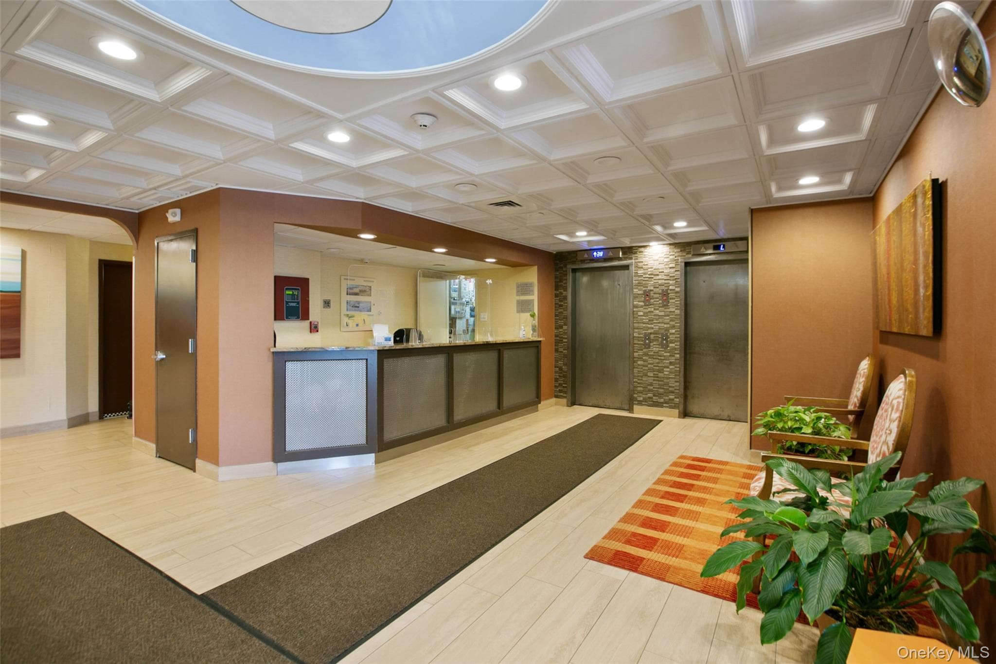 185 W Park Avenue Unit: 406 thumbnail 6