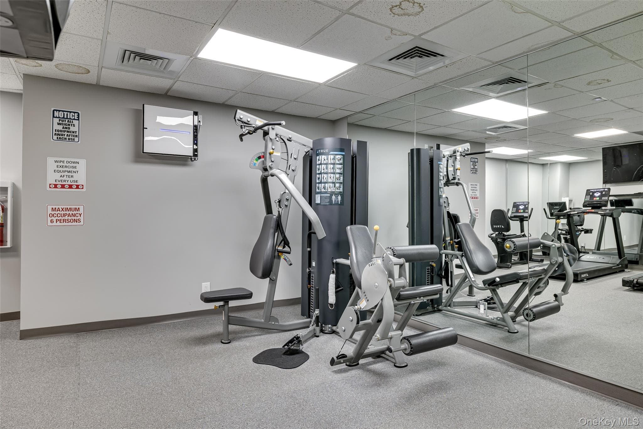 185 W Park Avenue Unit: 406 thumbnail 9