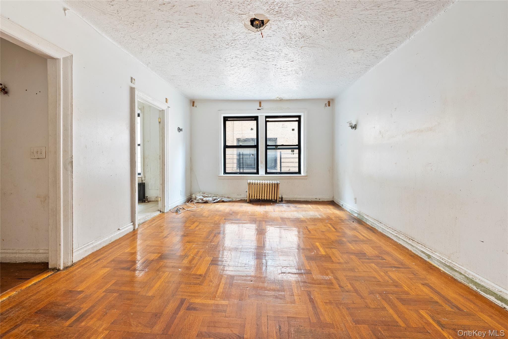 1715 Nelson Avenue Ave Unit: 4H thumbnail 2