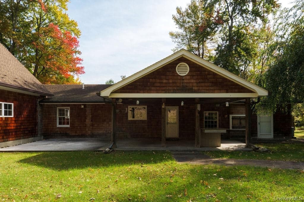 347 Spring Lake Road RD thumbnail 25
