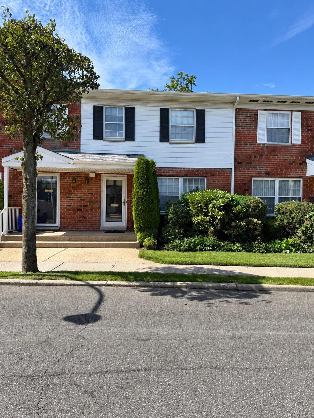 678 Front Street Unit: G, Hempstead