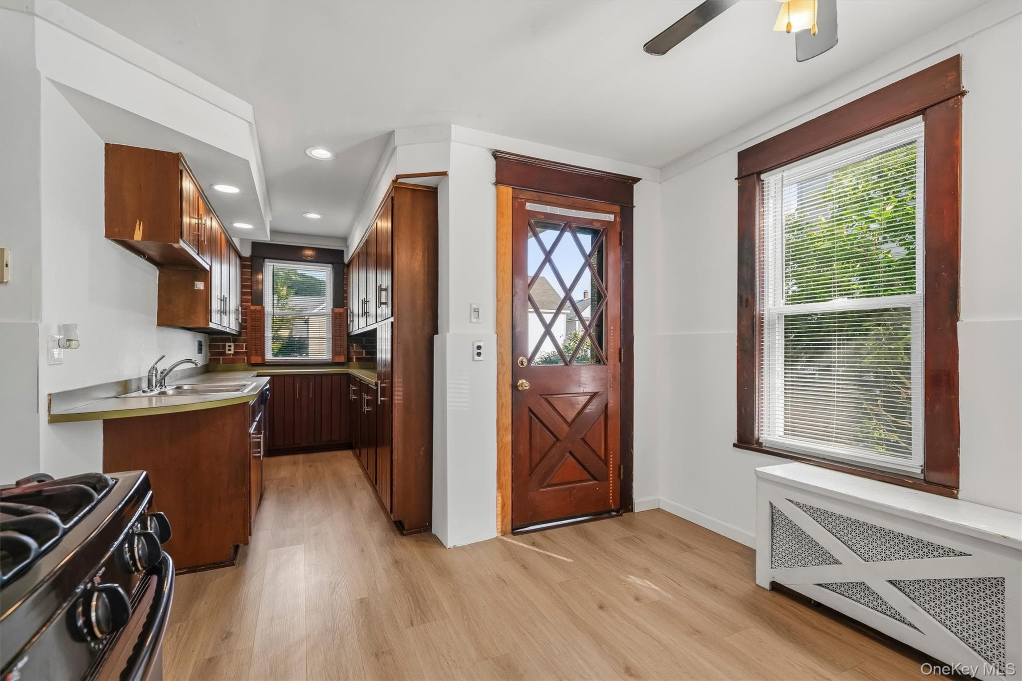 32 Kingston Avenue thumbnail 17