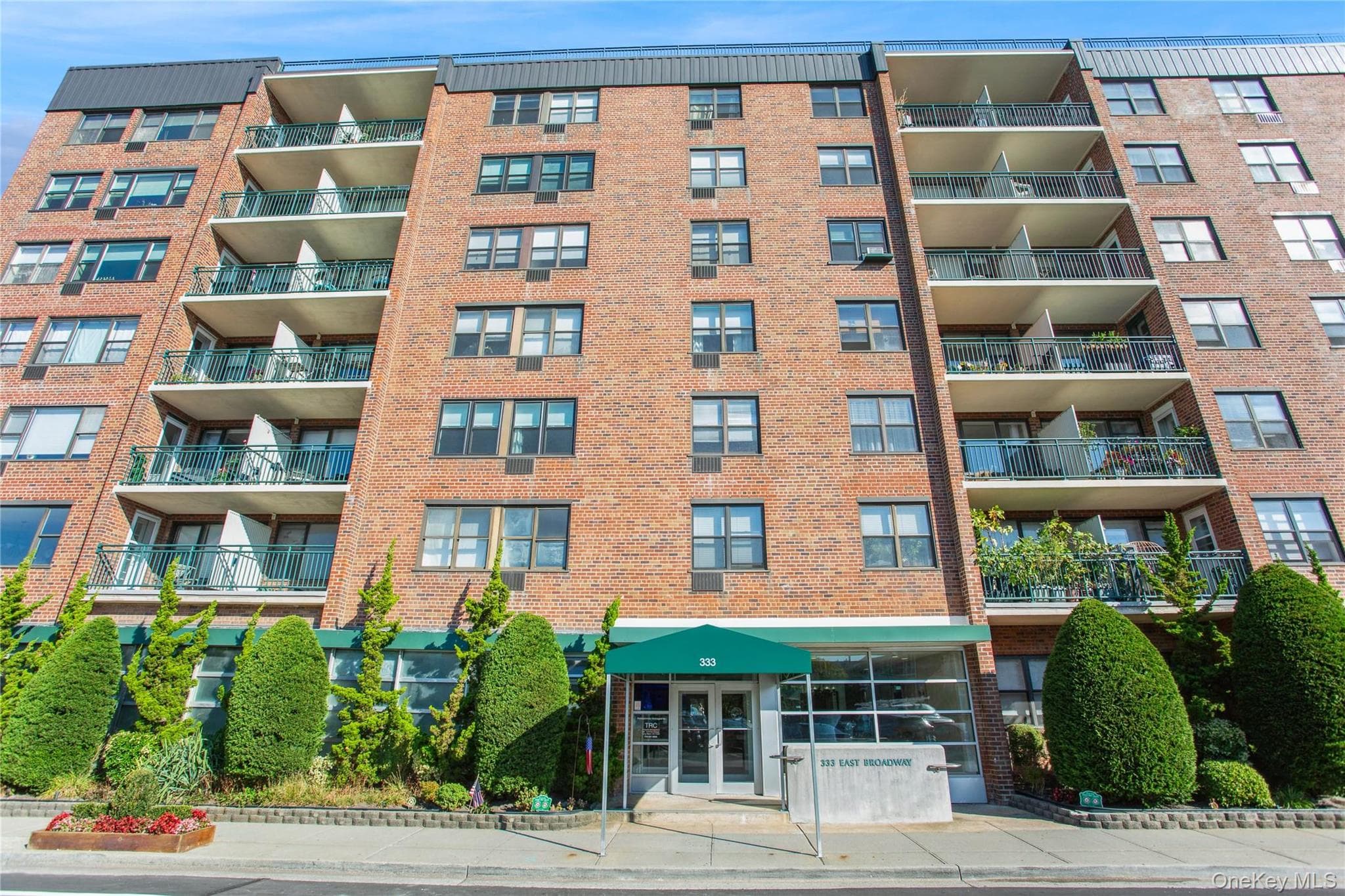 333 Broadway Unit: 4G, Long Beach