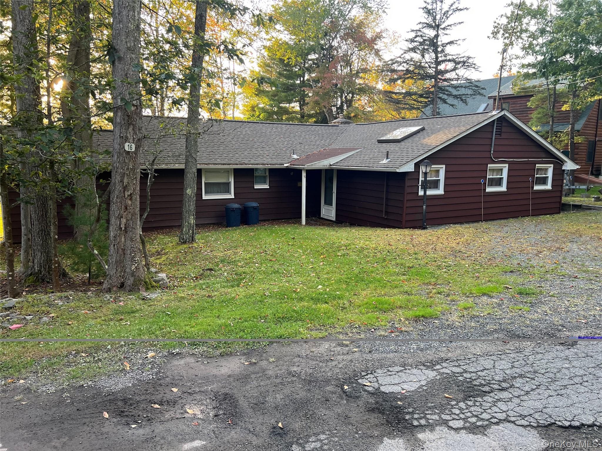 16 Gold Point Road RD photo 1