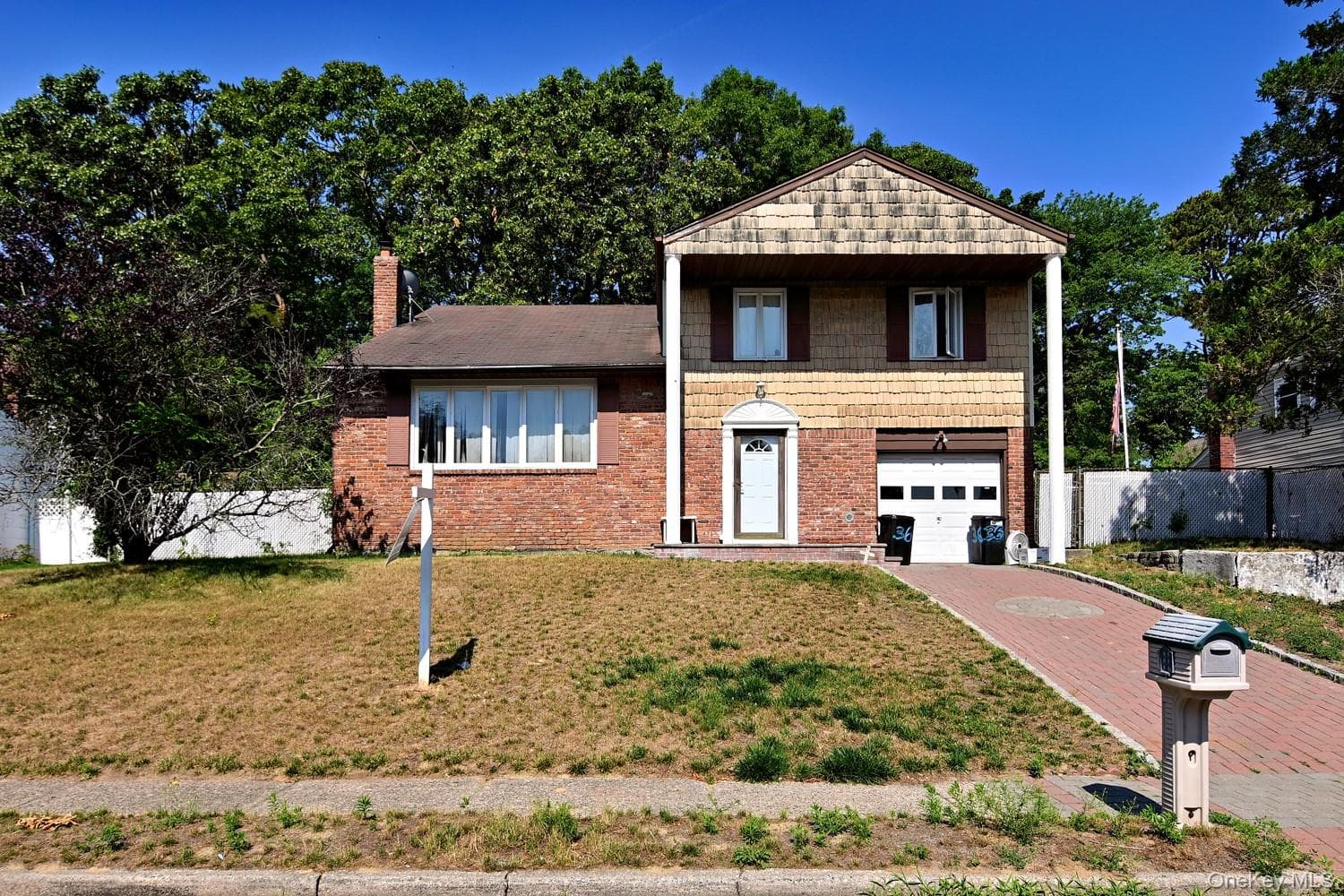 36 E Willow Street photo 1