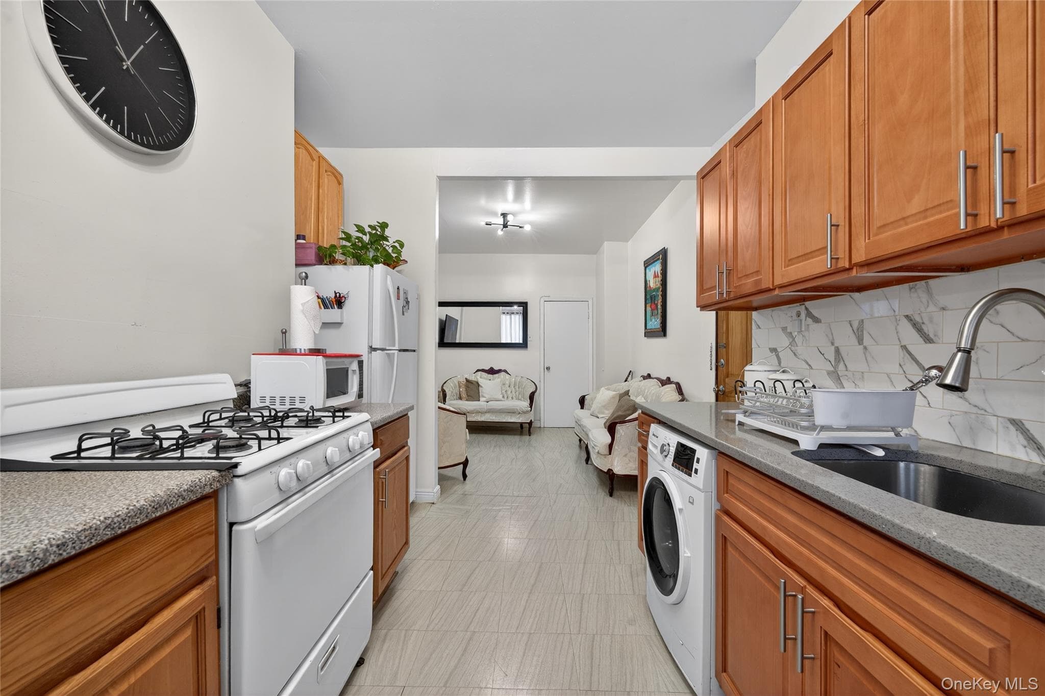 1434 Greene Avenue thumbnail 6