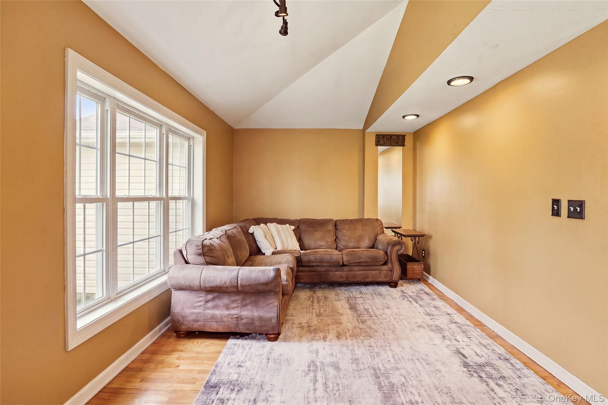19 Catherine Avenue thumbnail 5