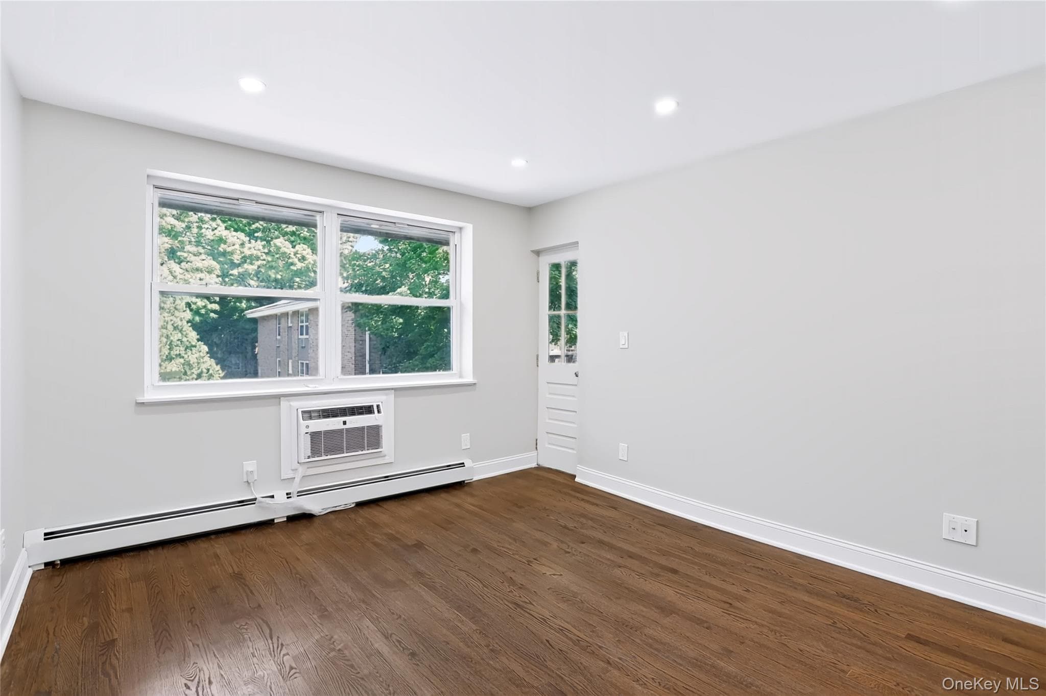 221 Kearsing Parkway Unit: E thumbnail 12