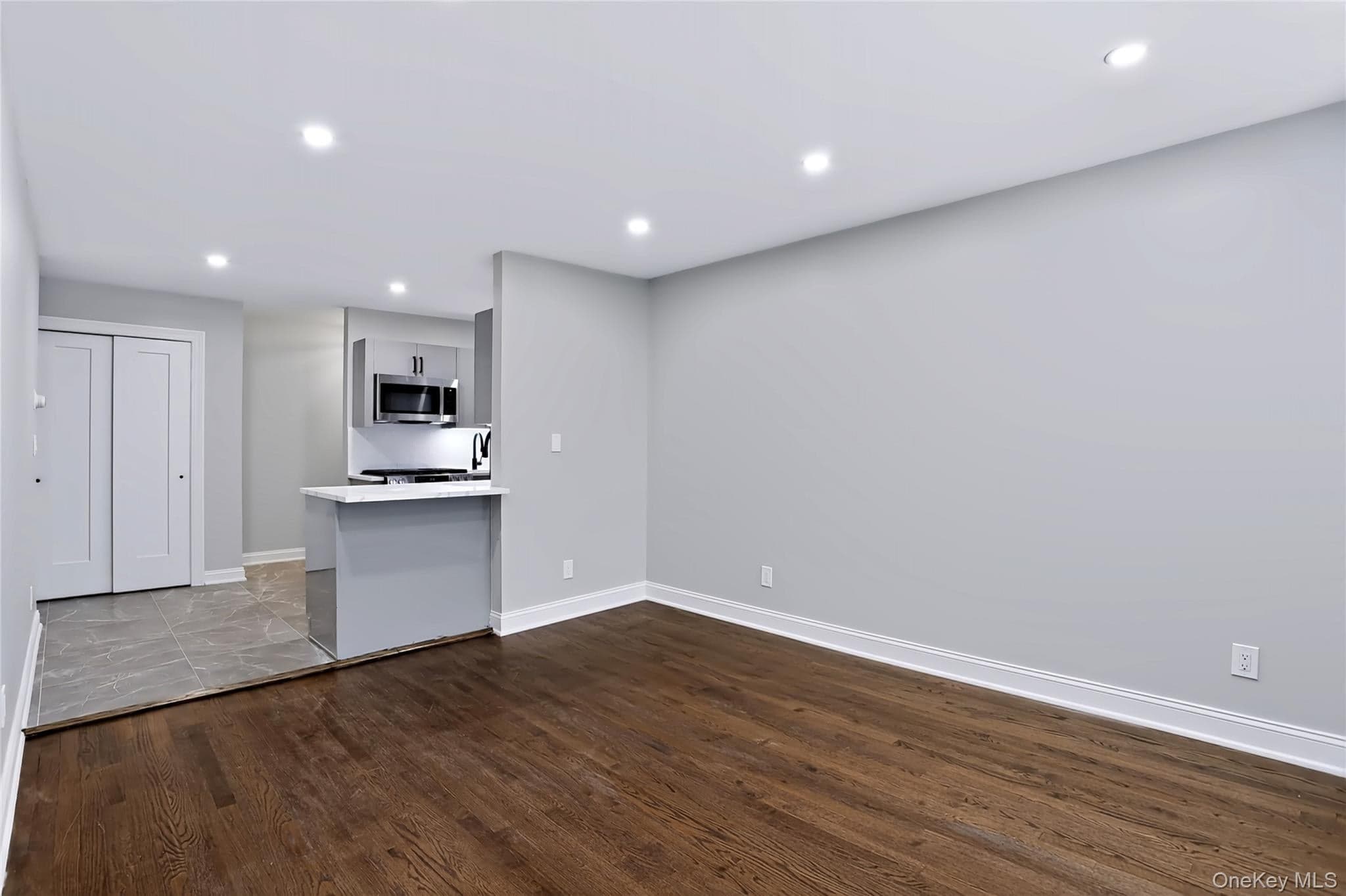 221 Kearsing Parkway Unit: E thumbnail 14