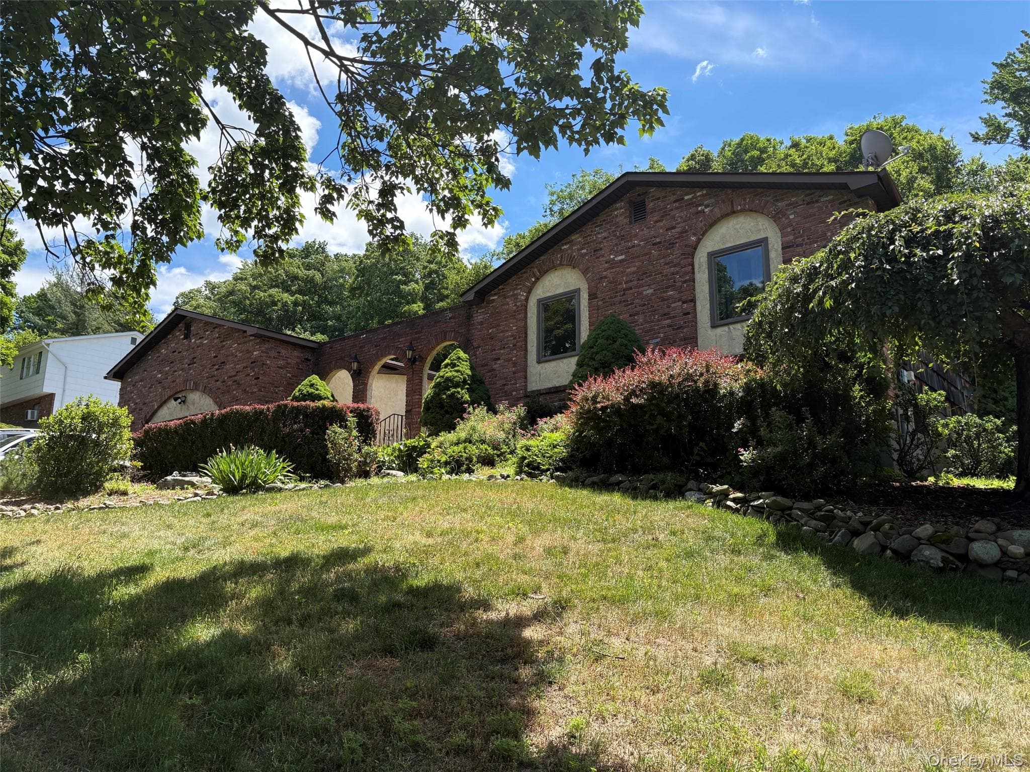 12 Arlington Drive thumbnail 6