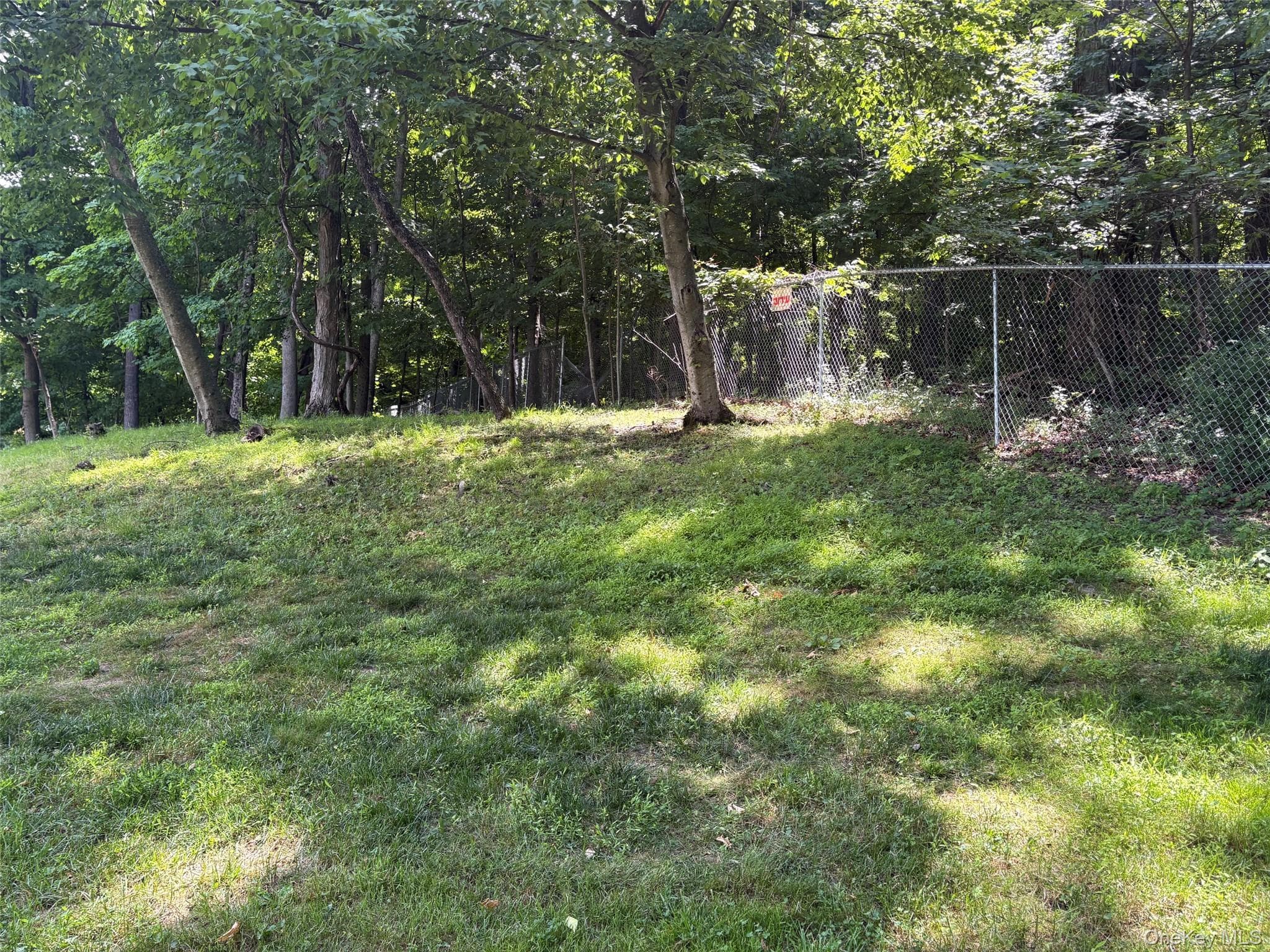 12 Arlington Drive thumbnail 4