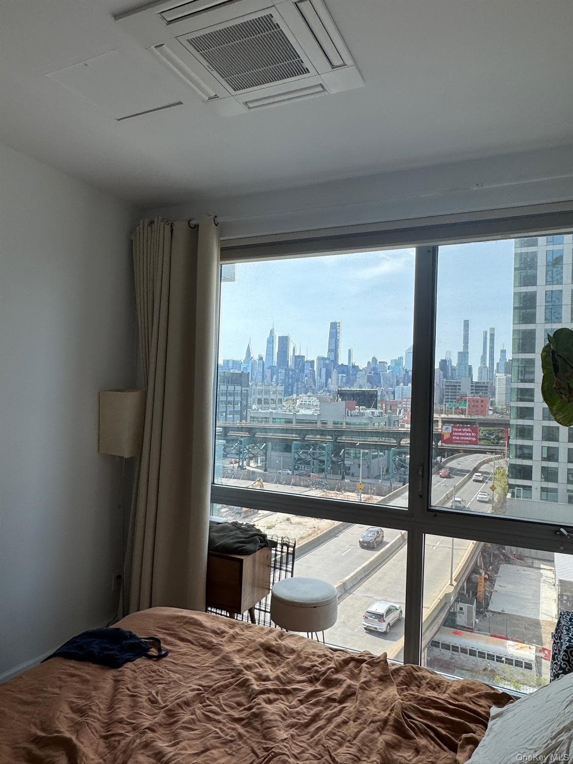 4244 Crescent Street Unit: 6B thumbnail 11