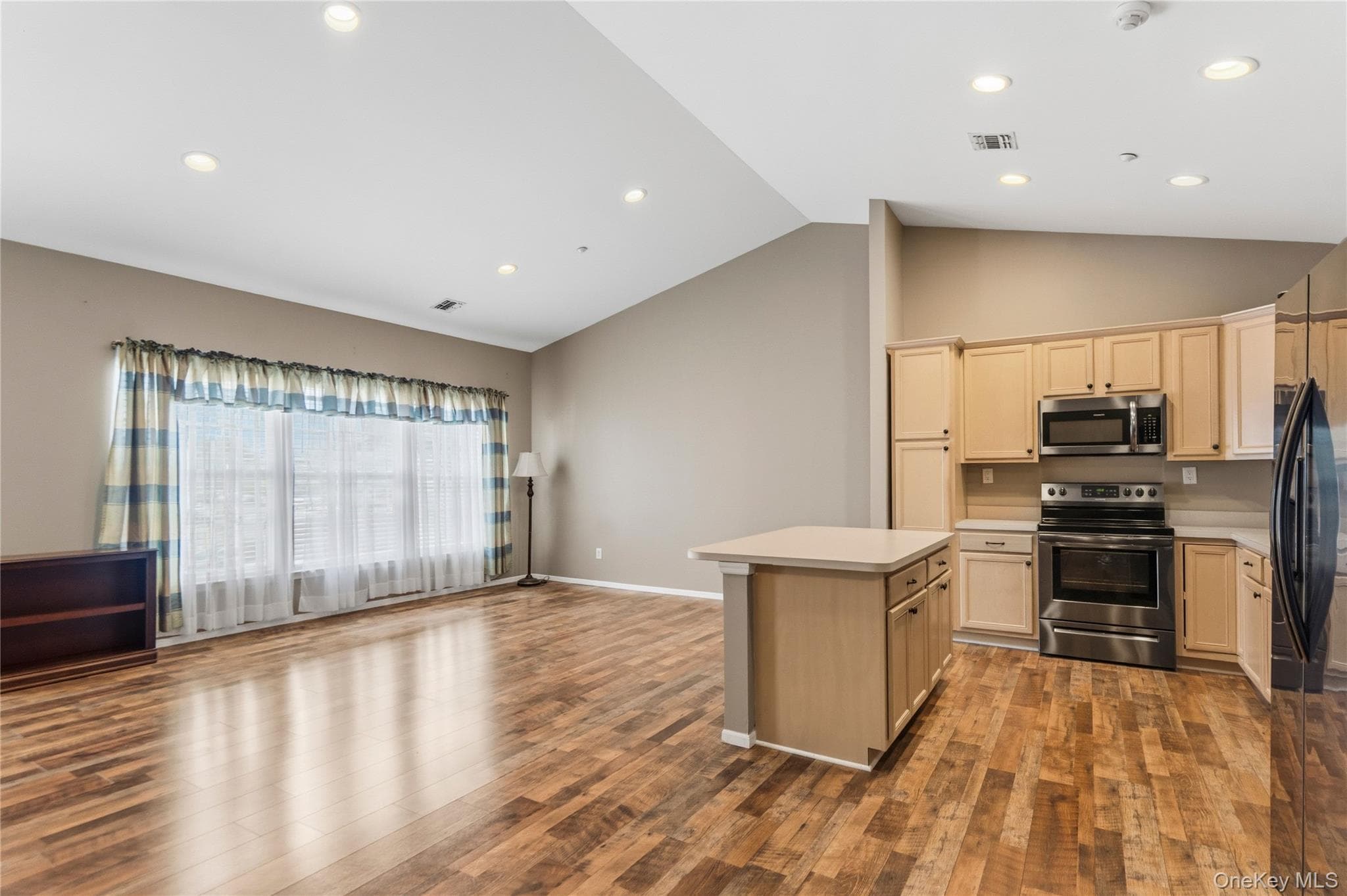 406 Narragansett Villas Drive thumbnail 8