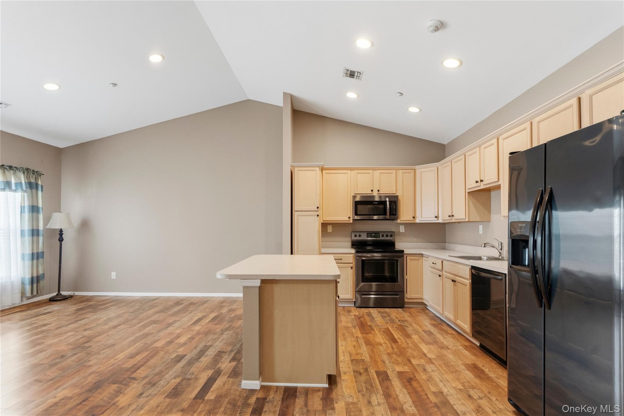 406 Narragansett Villas Drive thumbnail 9