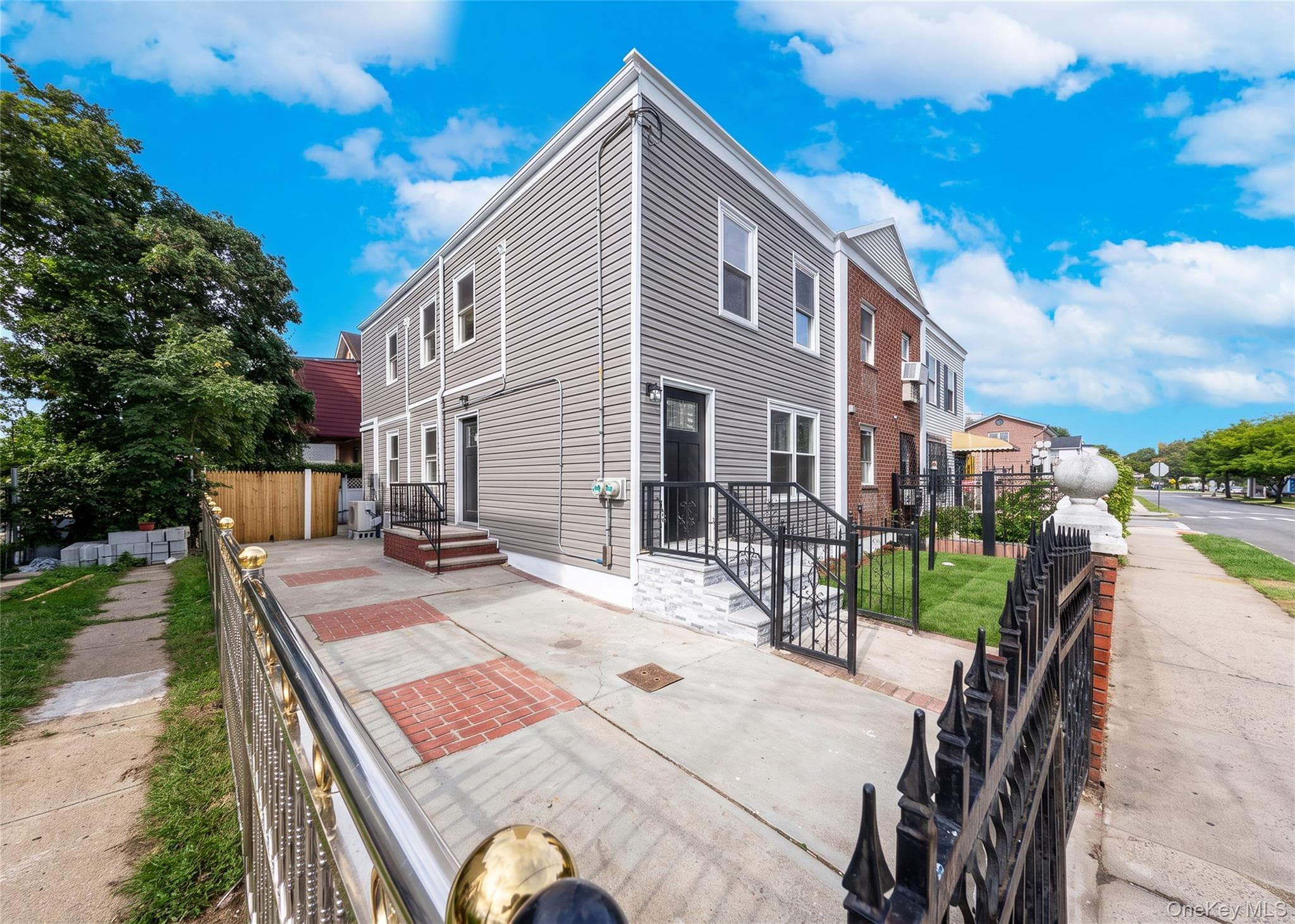 15417 108th Avenue thumbnail 3