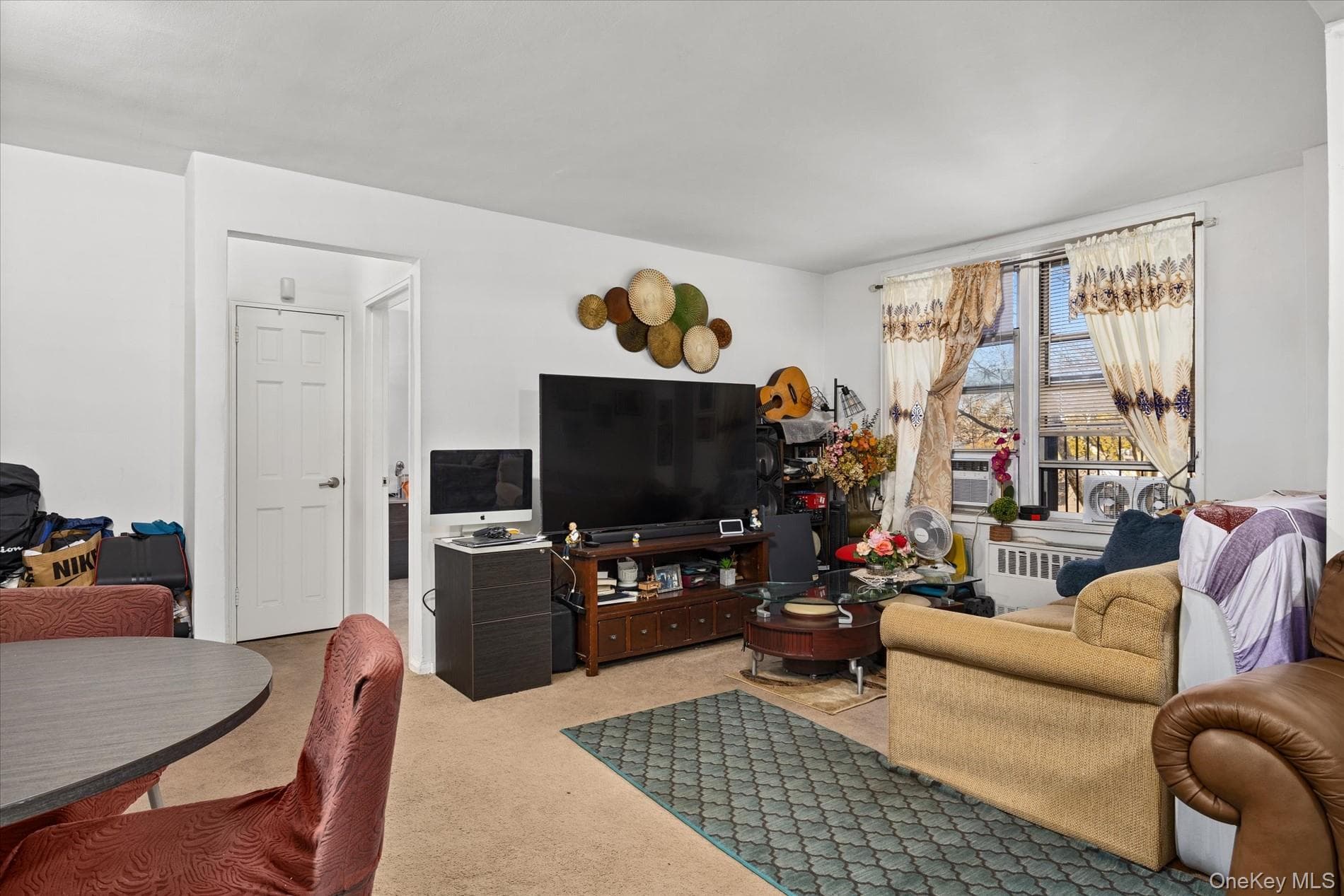 6011 Broadway Unit: 3A, Woodside