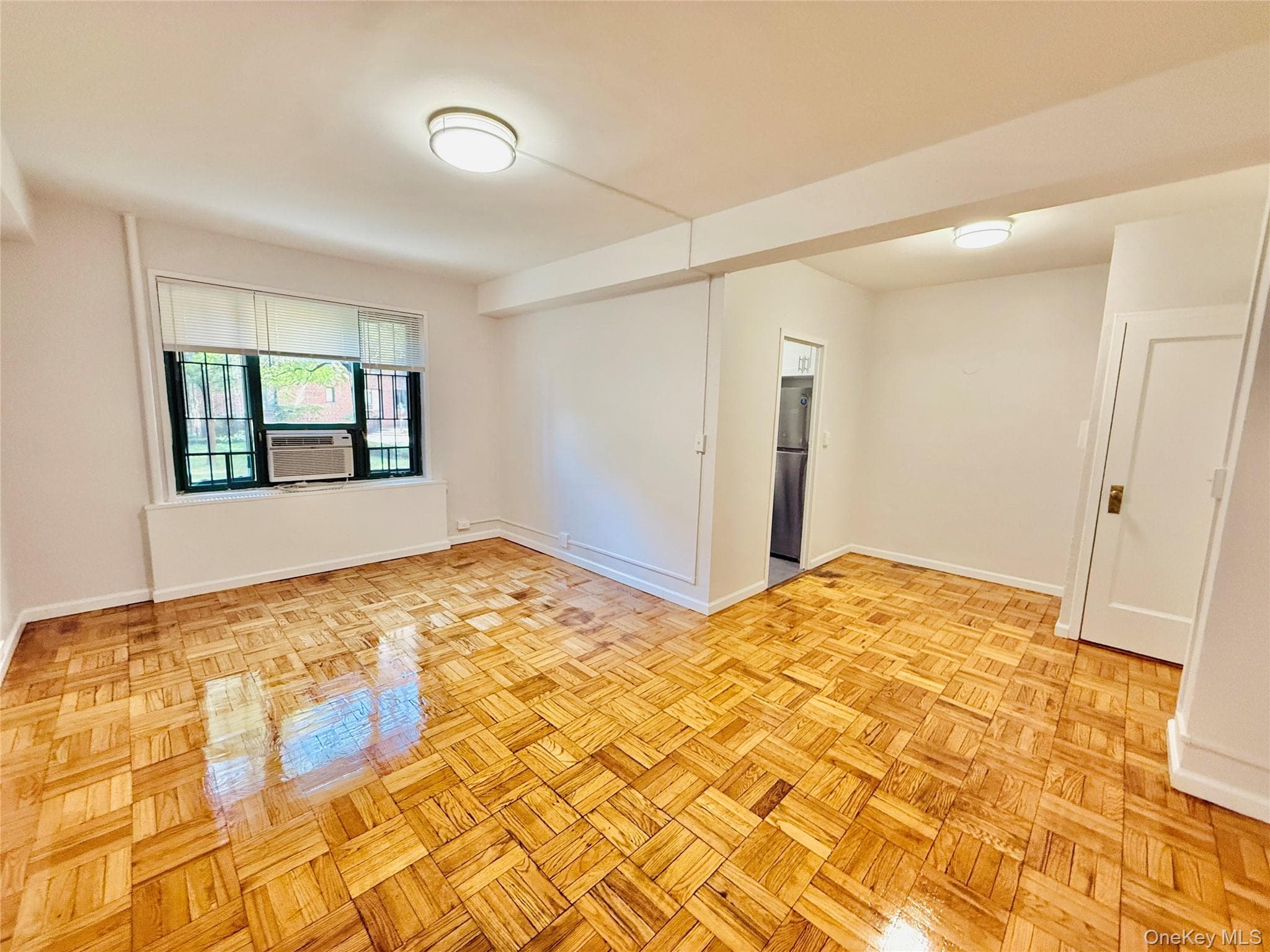 1562 Unionport Road Unit: MD thumbnail 2