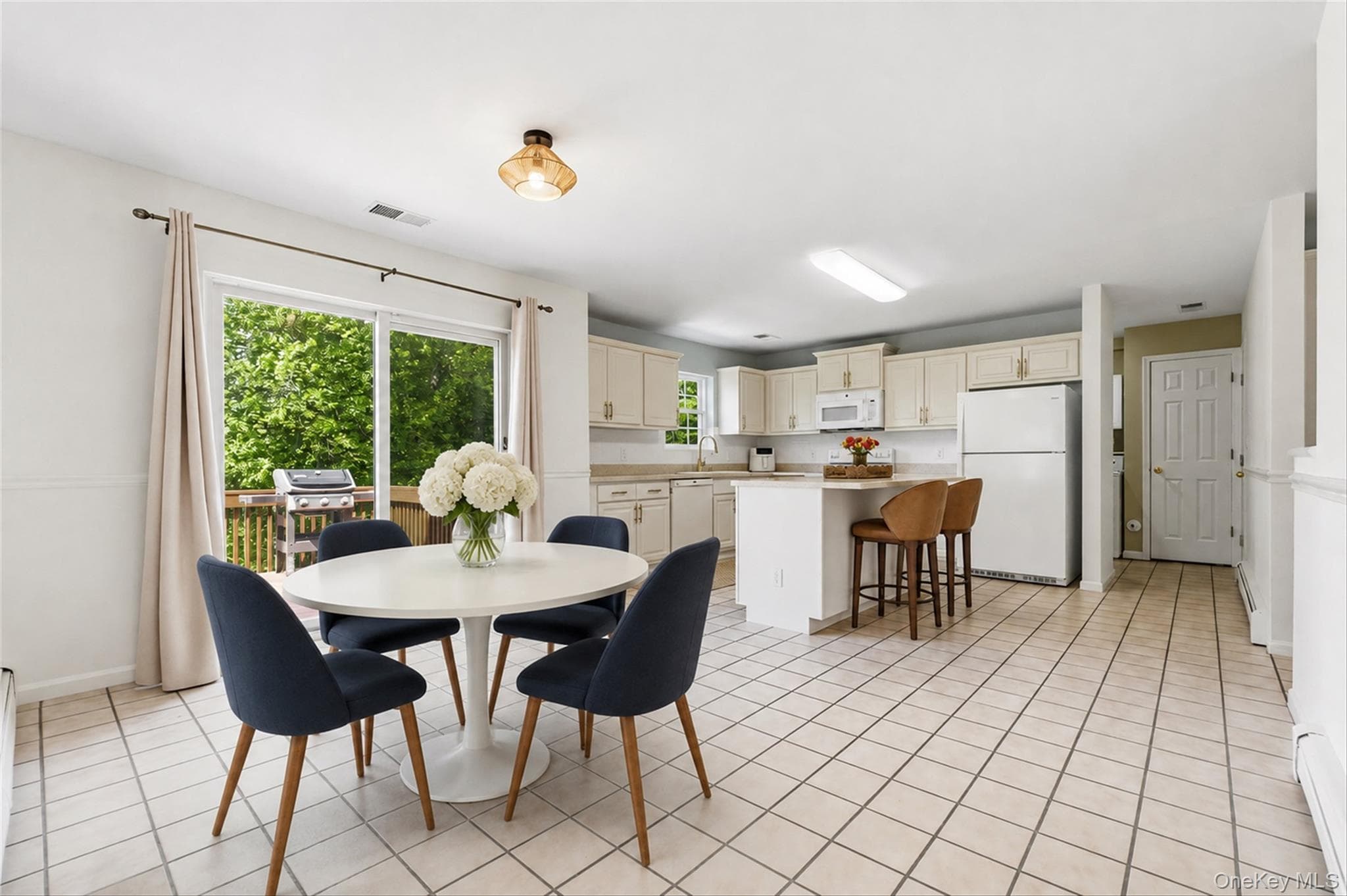 28 E Hill Road thumbnail 14