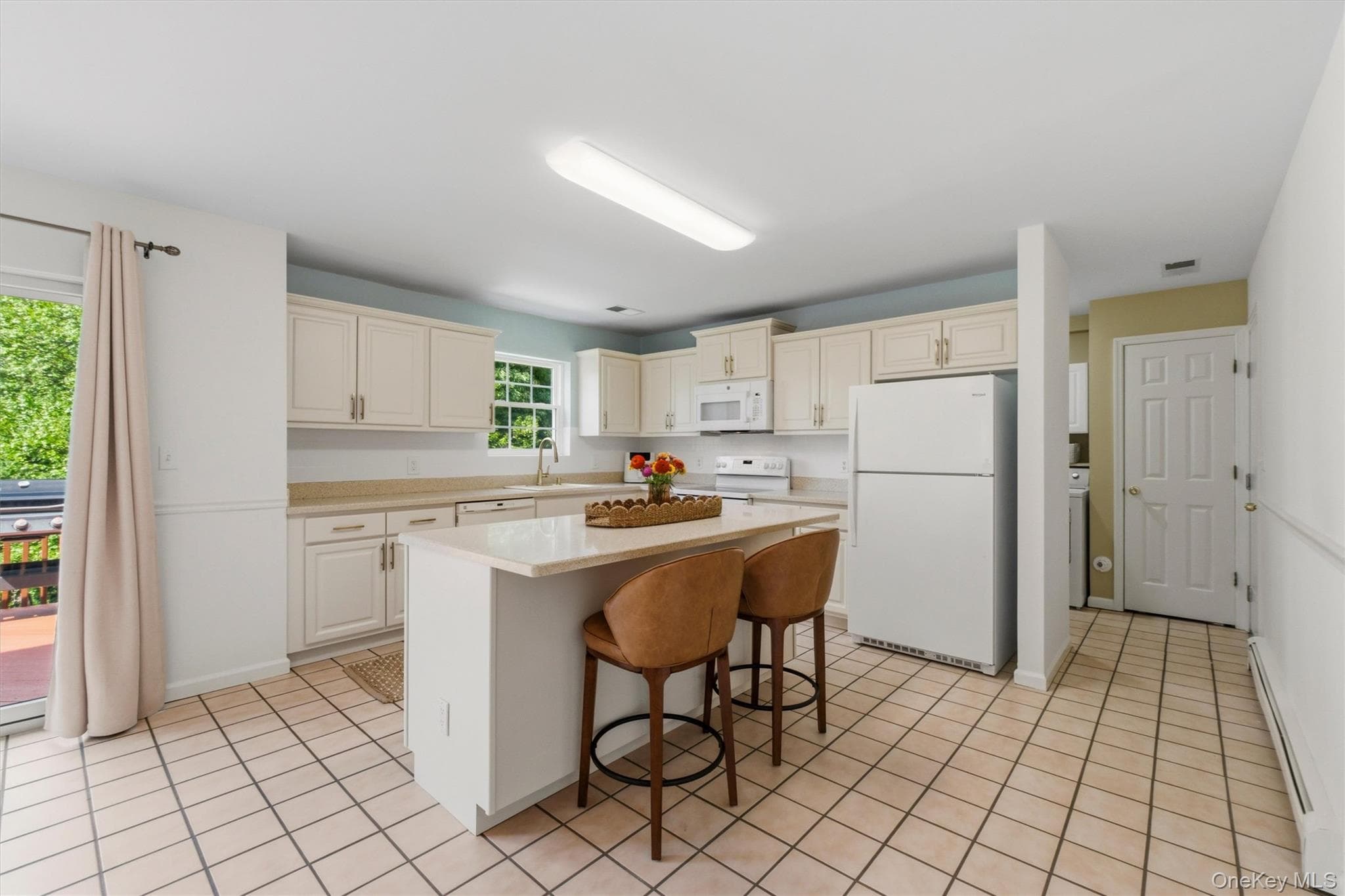 28 E Hill Road thumbnail 17