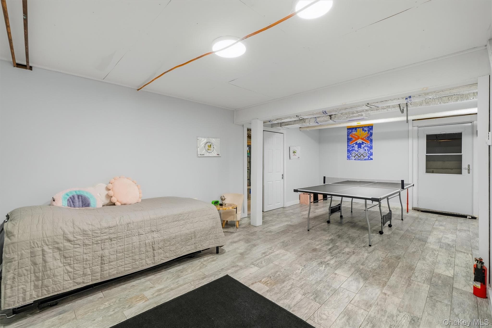 111 Deer Meadow Road thumbnail 35