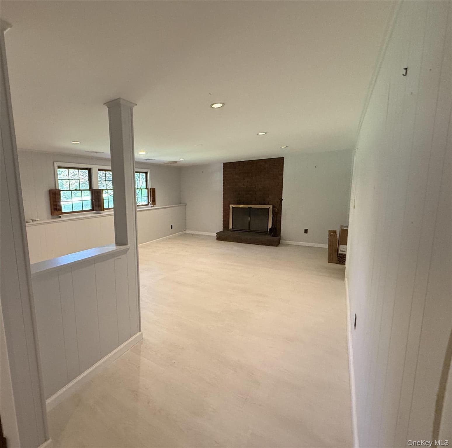 58 Quakerbridge Road thumbnail 3