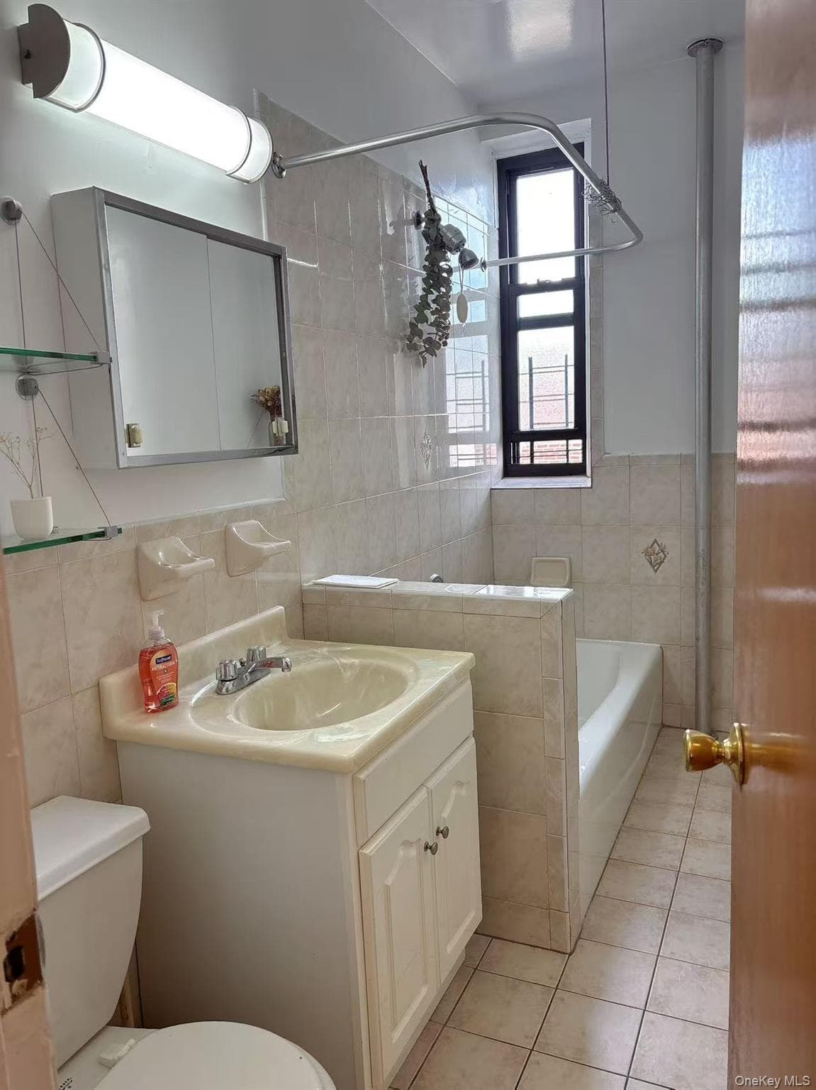 37-16 83 Street Unit: 3F thumbnail 8