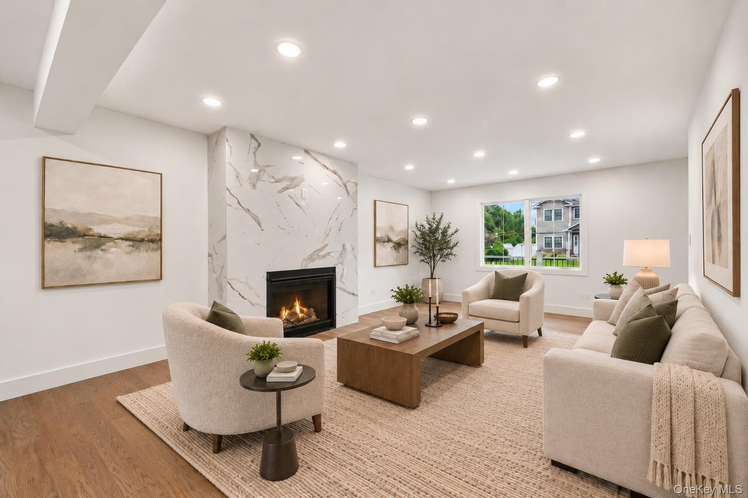 238 N Oak Street thumbnail 5
