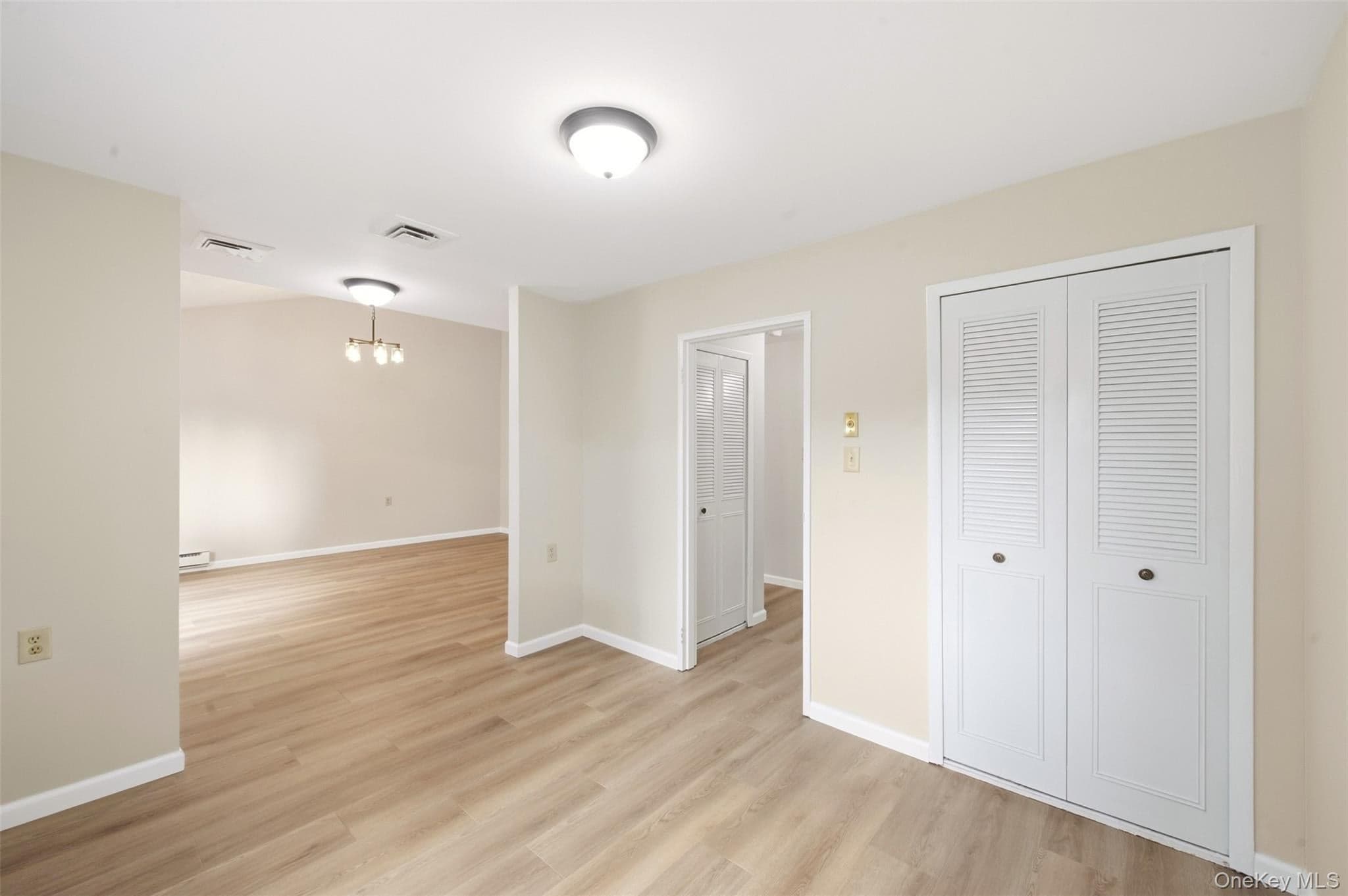 209 Strathmore Gate Drive thumbnail 10